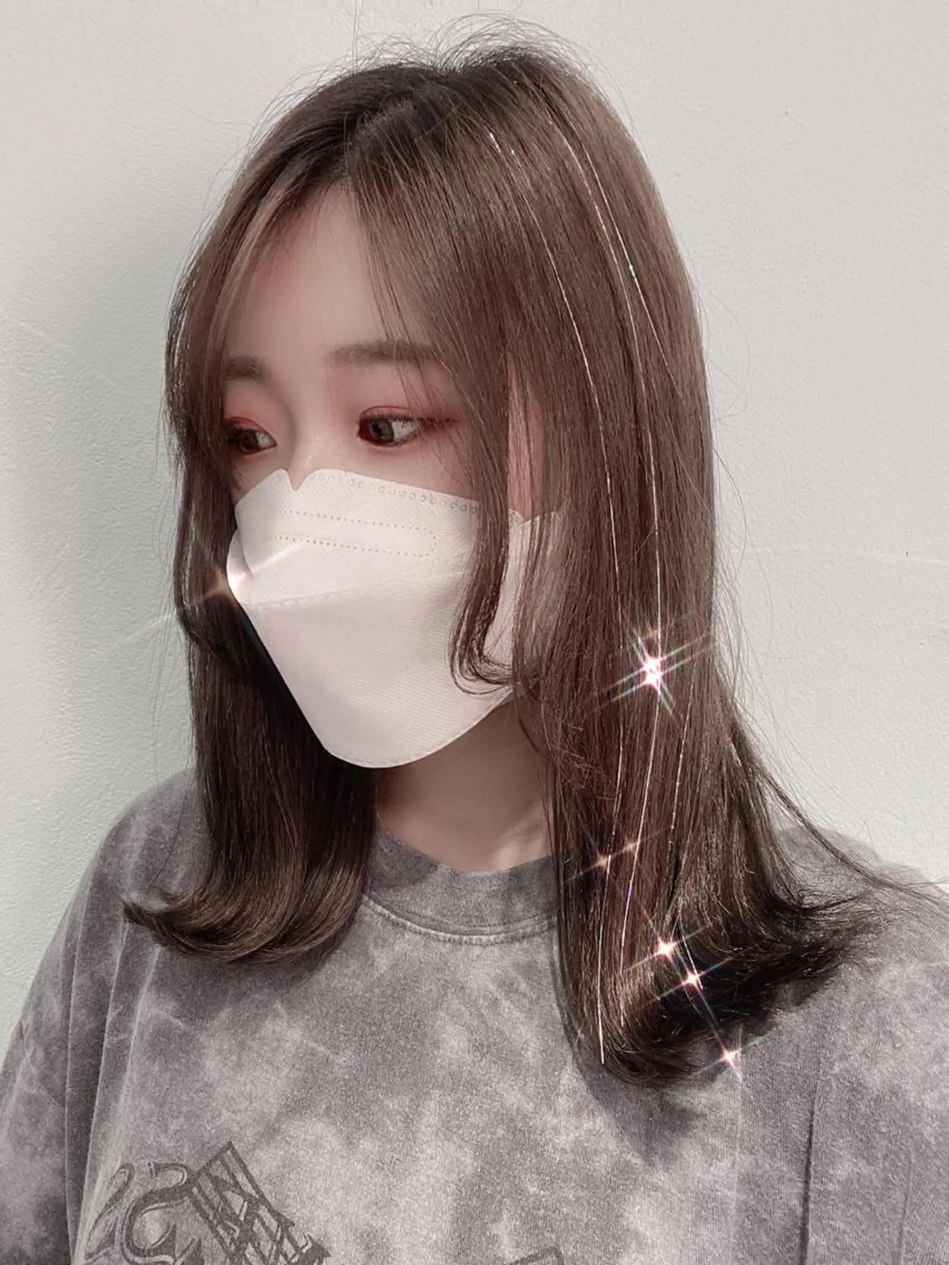 セミロング カラー ヘアアレンジ 🩶【推しハイトーン 】yuzu🩶のヘアスタイル