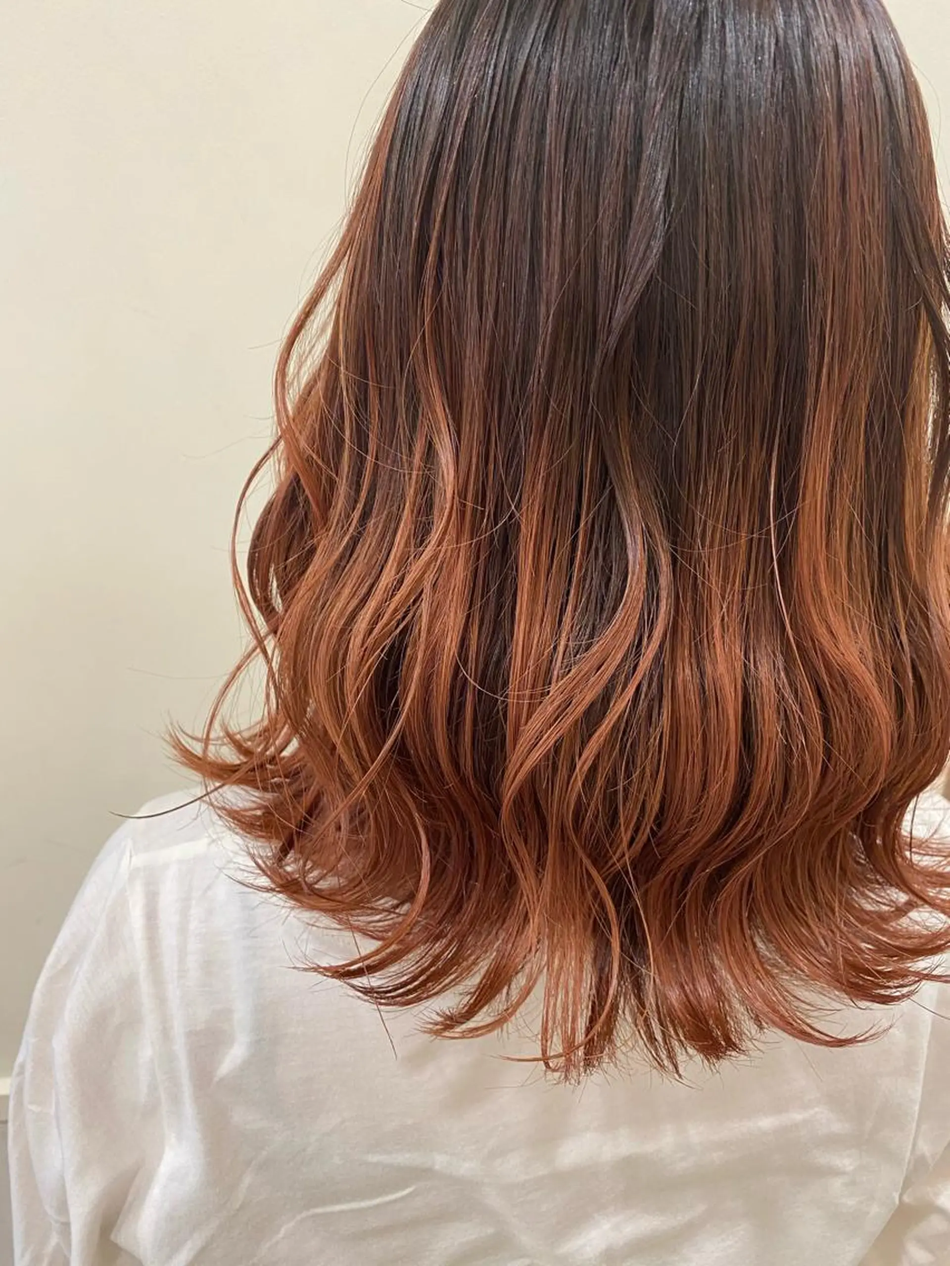 セミロング 艶カラー/韓国風ヘア 🩵shioneのヘアスタイル