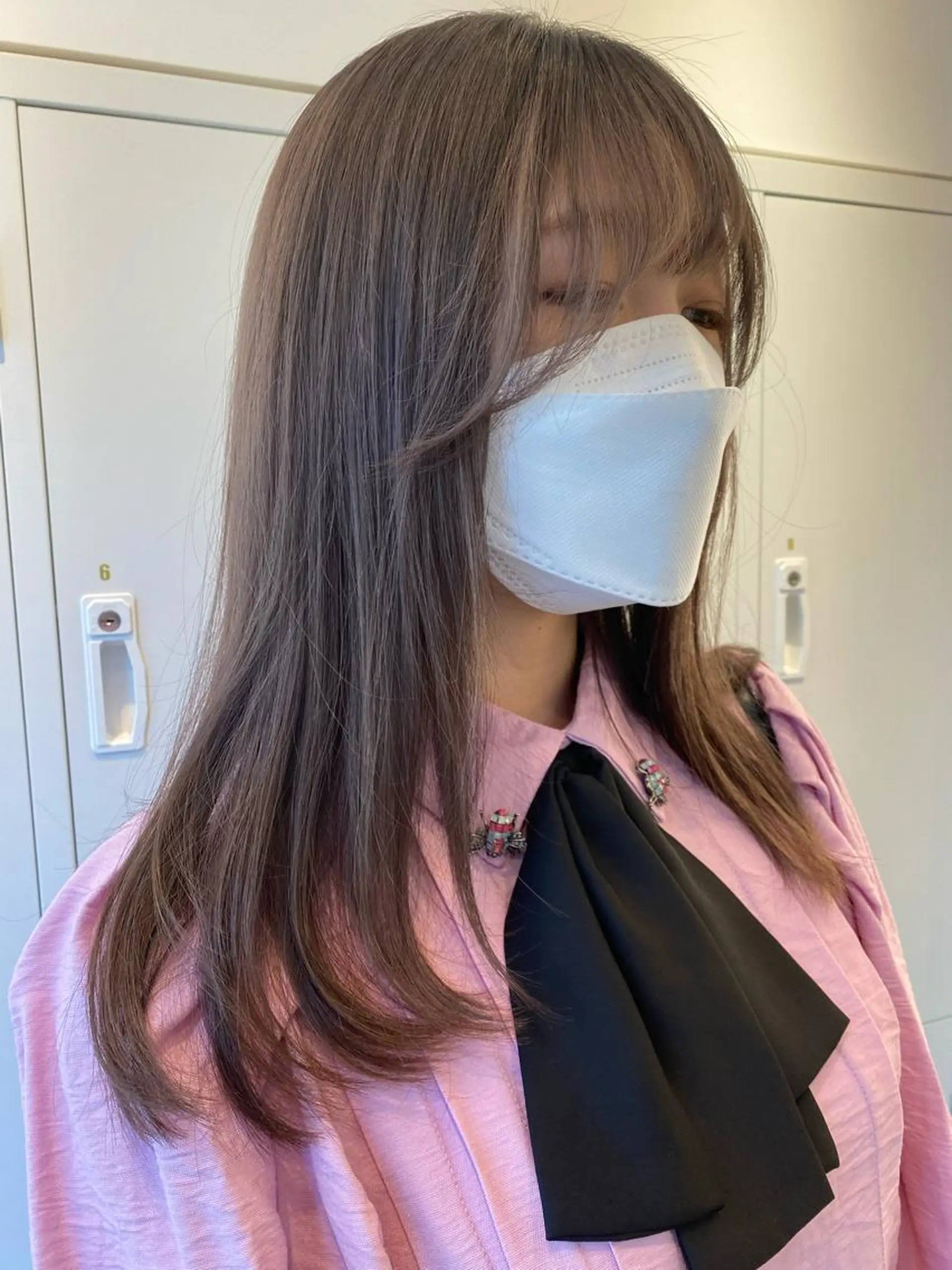 セミロング カラー ベージュカラー ケアカラー オリーブベージュ 小顔カット 中村 かおりのヘアスタイル