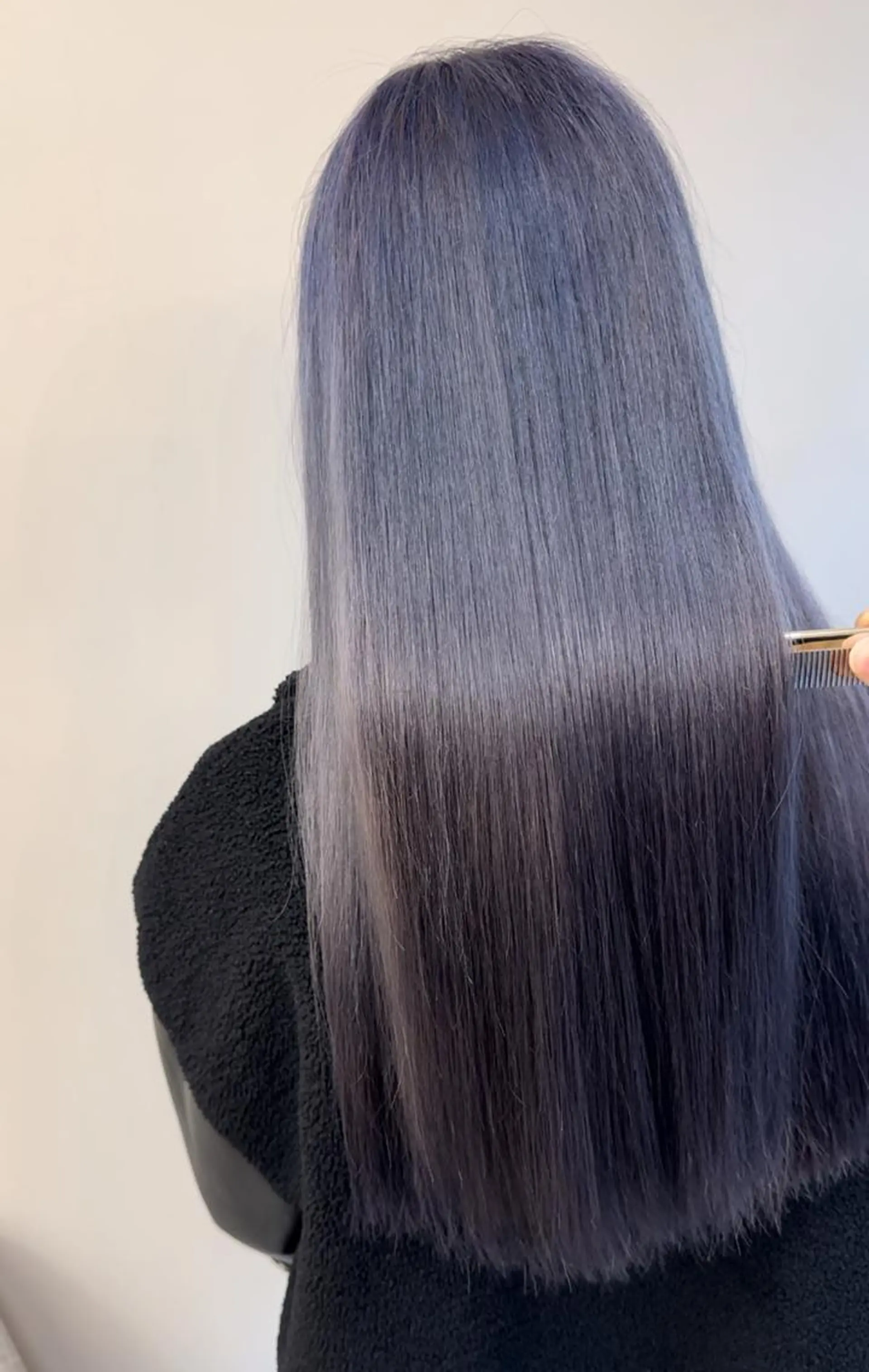 ロング カラー パーマ ベージュカラー ブリーチ 透明感カラー ダブルカラー ハイトーンカラー カット ヘアカラー トリートメント ブリーチ矯正💐 ミルクティー💐ナオのヘアスタイル