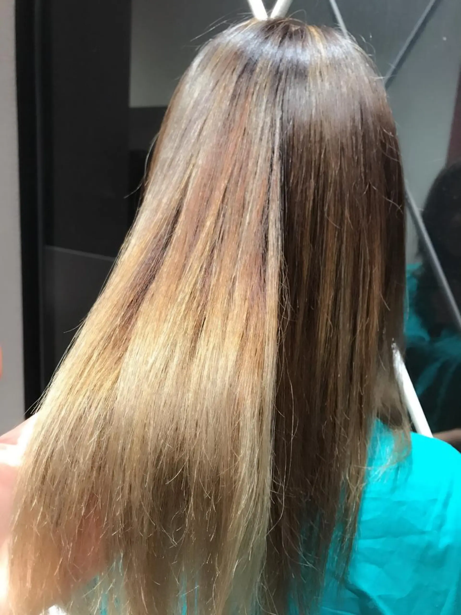 セミロング レイヤーカット ｎａｔｓｕ． 【FRANCHIC】のヘアスタイル