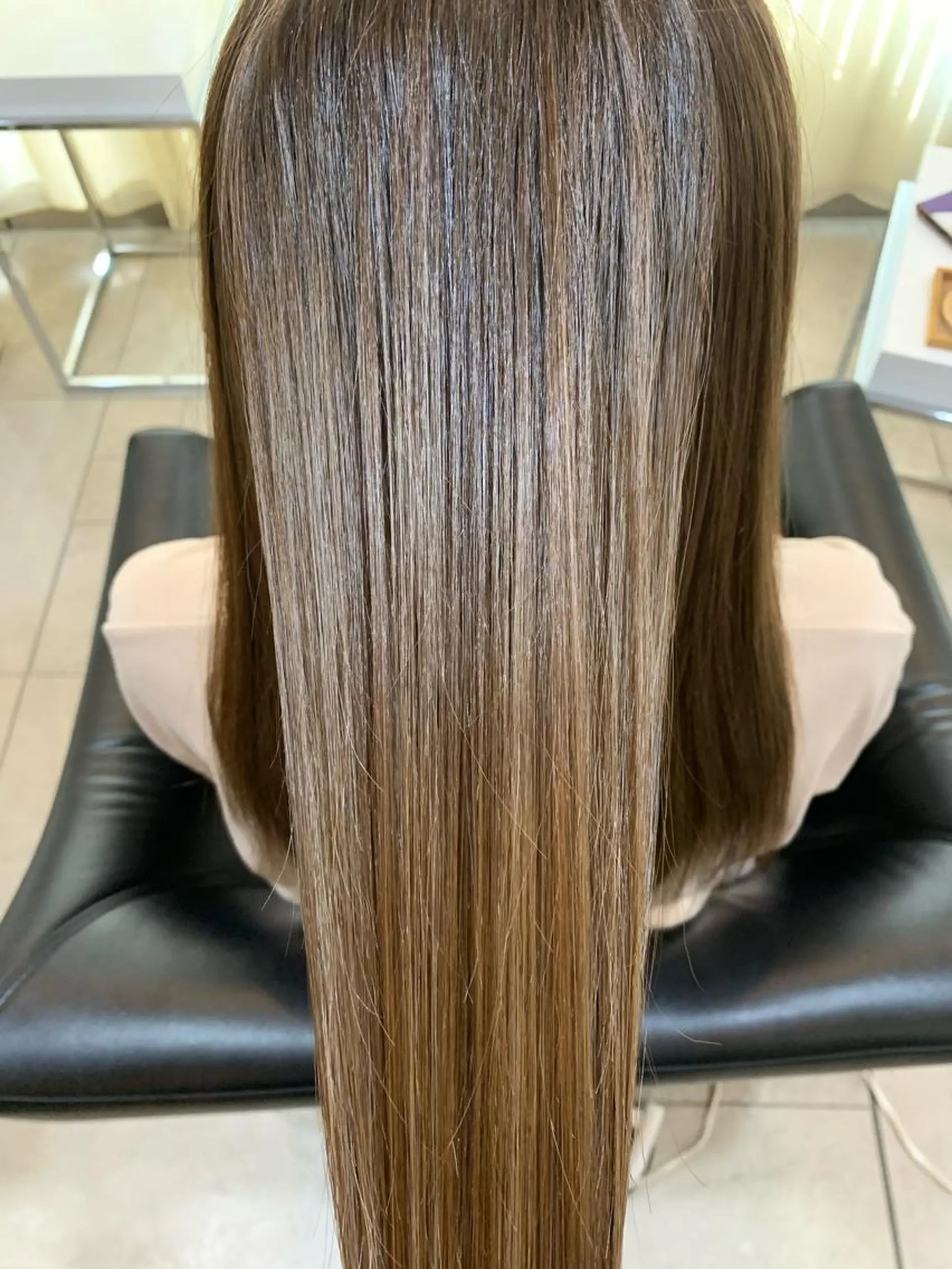 セミロング CUT IN SHY 本店のヘアスタイル