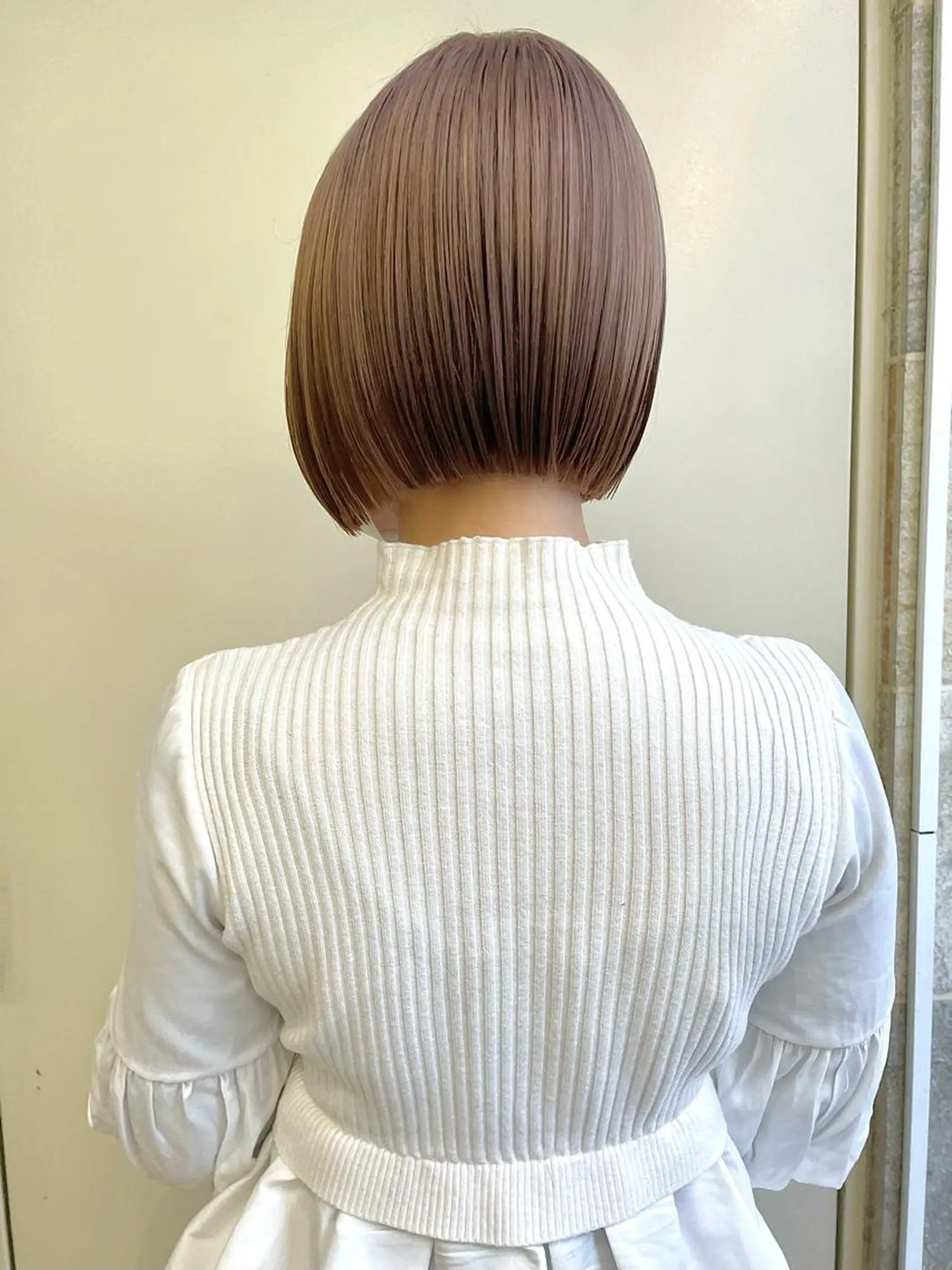 ショート カラー オカモト ミユウのヘアスタイル