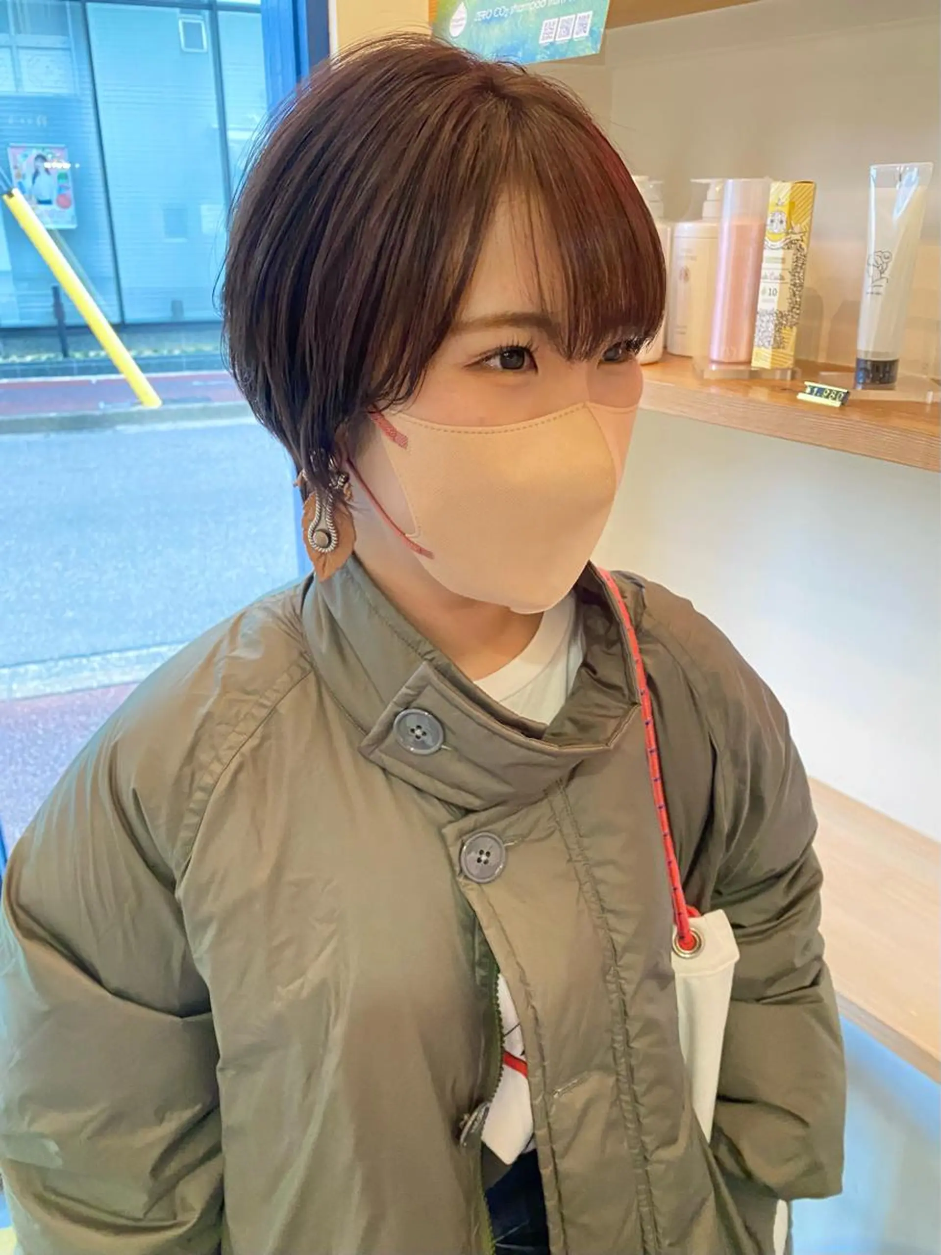 ショート パープルカラー 中尾 未来/艶カラー /カットモデルのヘアスタイル