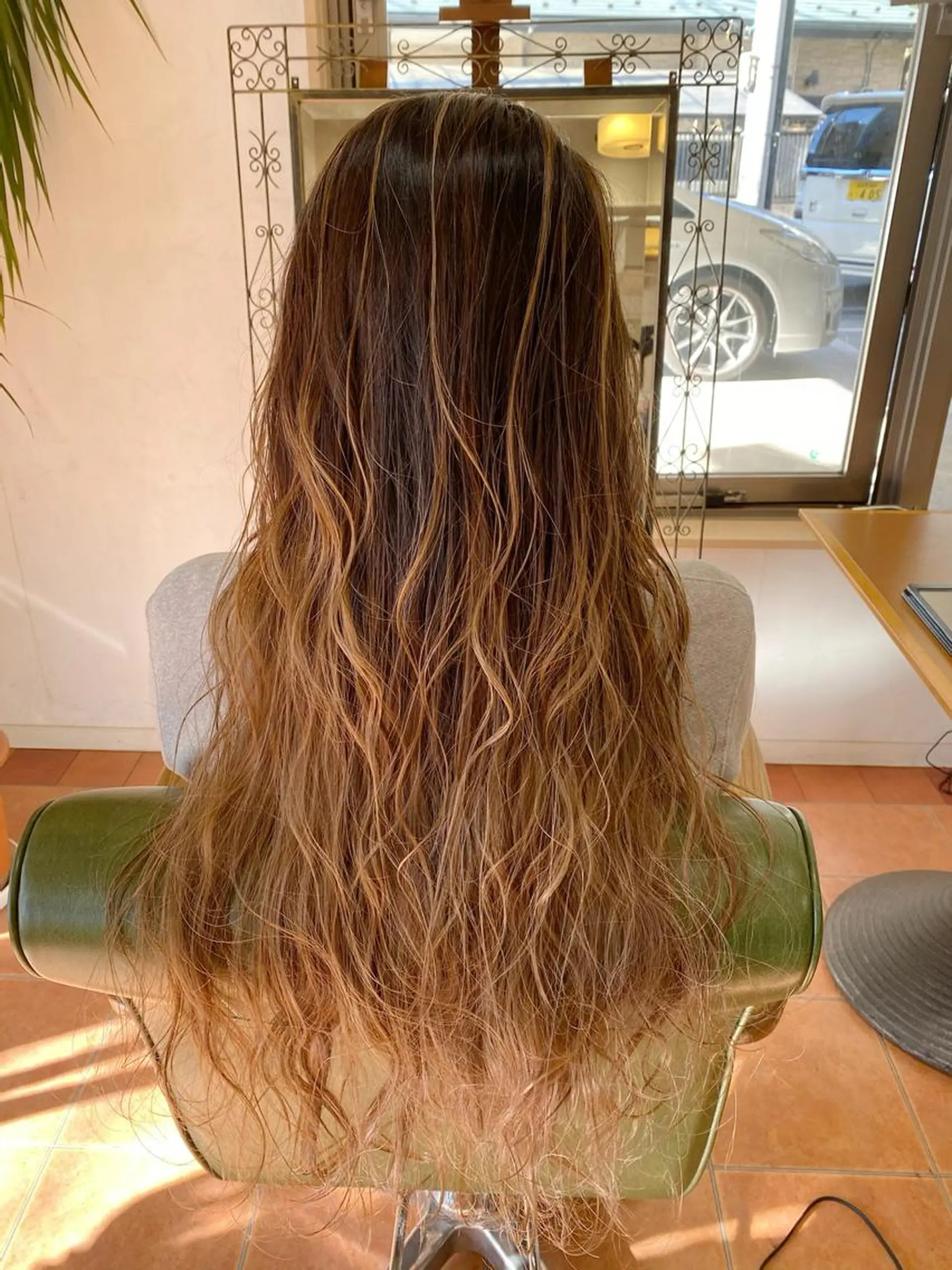 ロング カラー ヘアカラー トリートメント 石井 佑樹のヘアスタイル