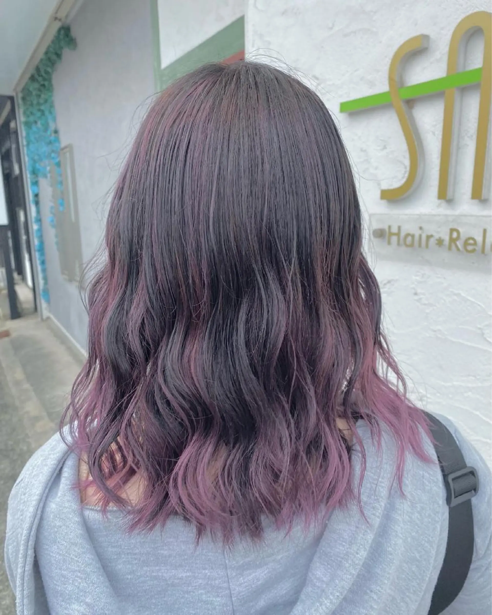 セミロング カラー ヘアアレンジ Design Color🐰アユミのヘアスタイル