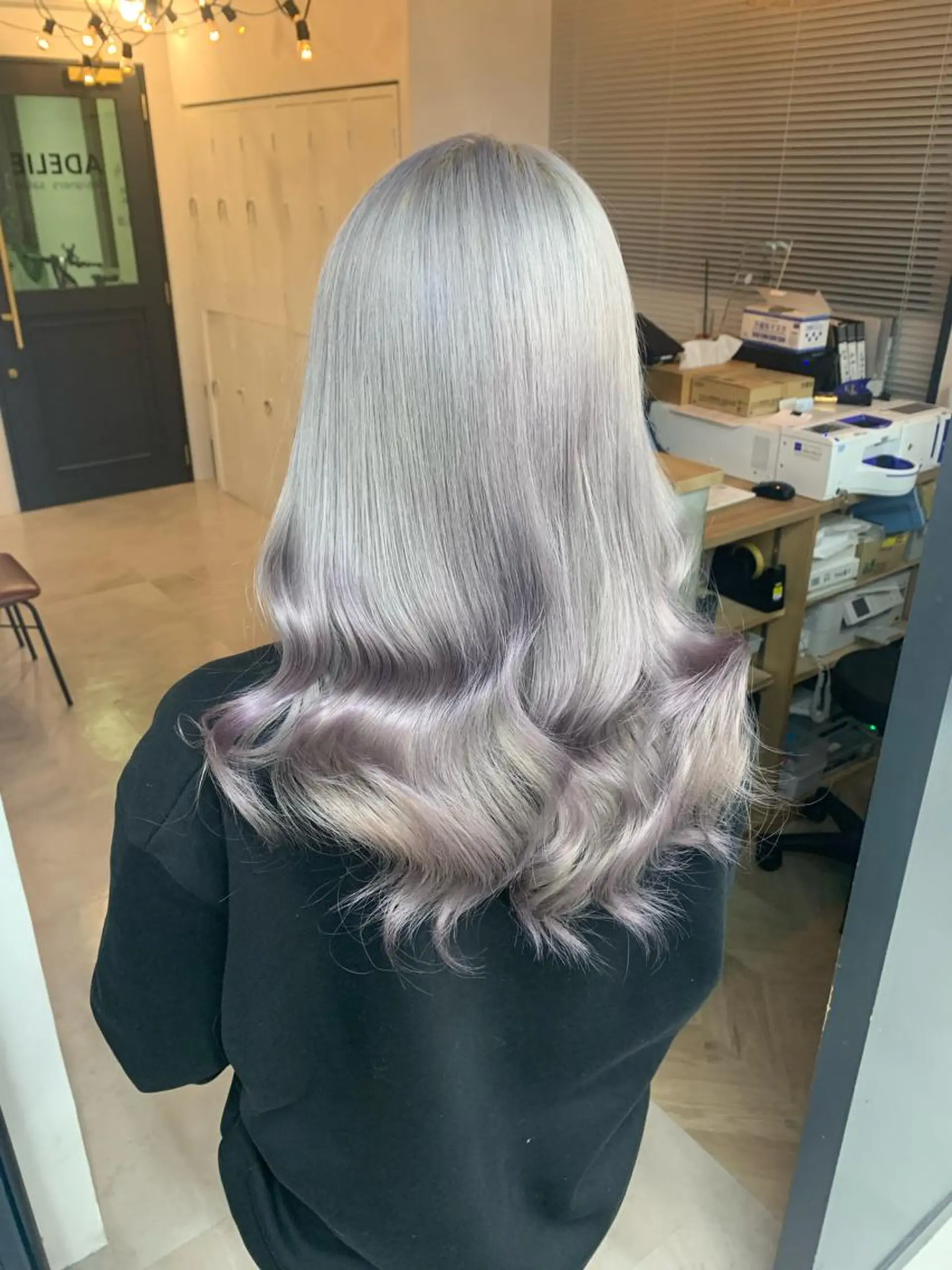 ロング カラー ブリーチ ラベンダーカラー カット ヘアカラー トリートメント FRAME+spa&hair roomなんば駅前店所属・🌸MAYU🌸 ハイトーン➕レイヤーのヘアスタイル