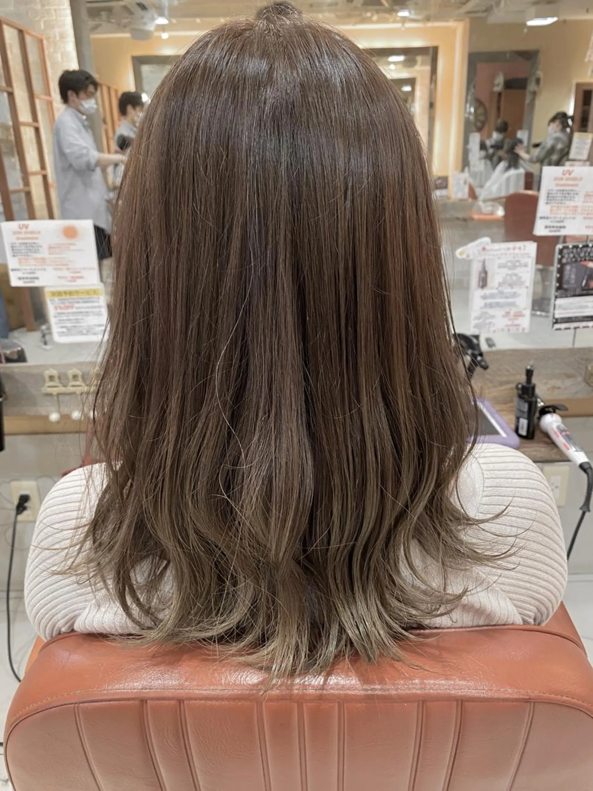 ミディアム カラー ミディアムパーマ ブリーチ 透明感カラー ハイライトカラー ボブ 増子 幹樹のヘアスタイル