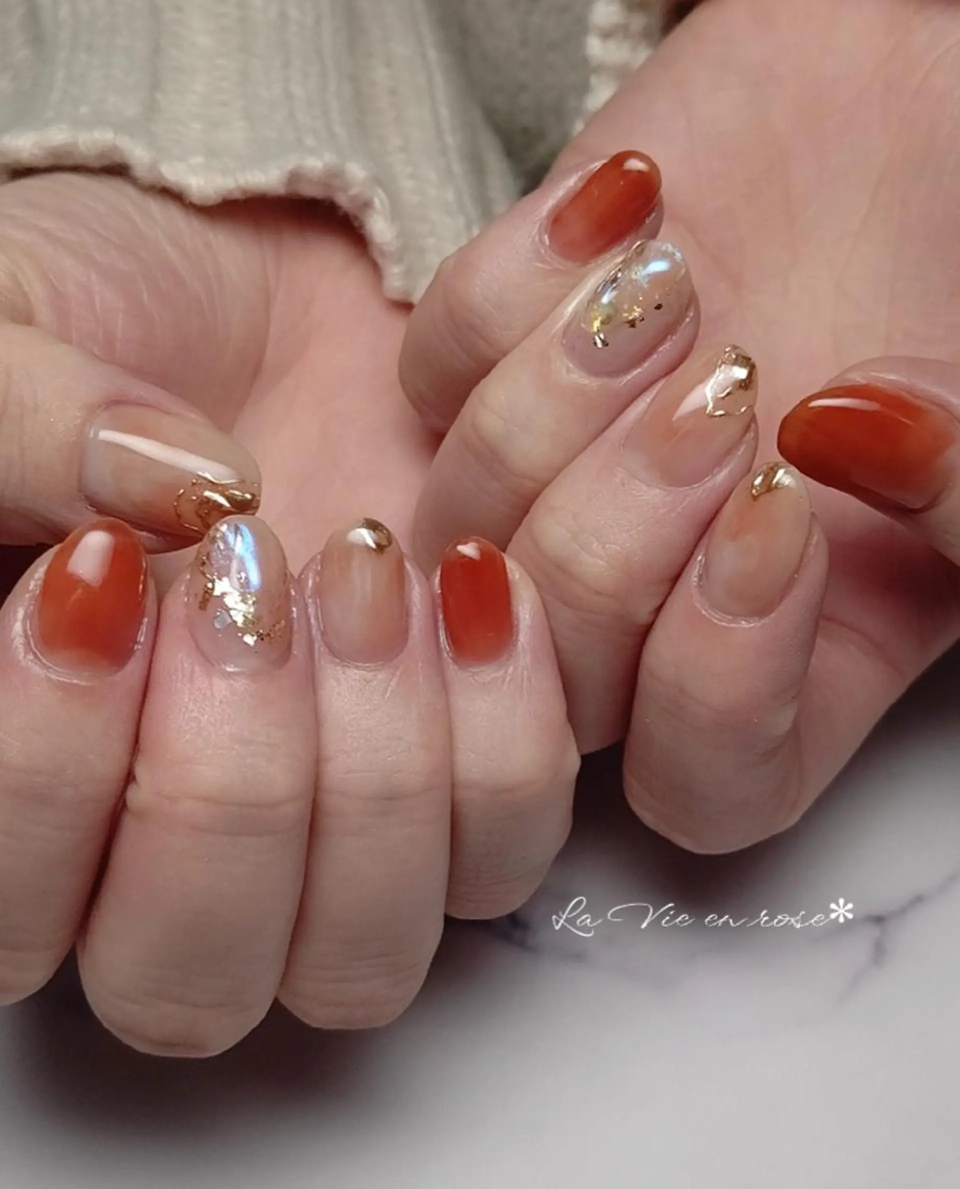 ネイル 持ち込み ニュアンスネイル ラヴィアン ローズのネイルデザイン