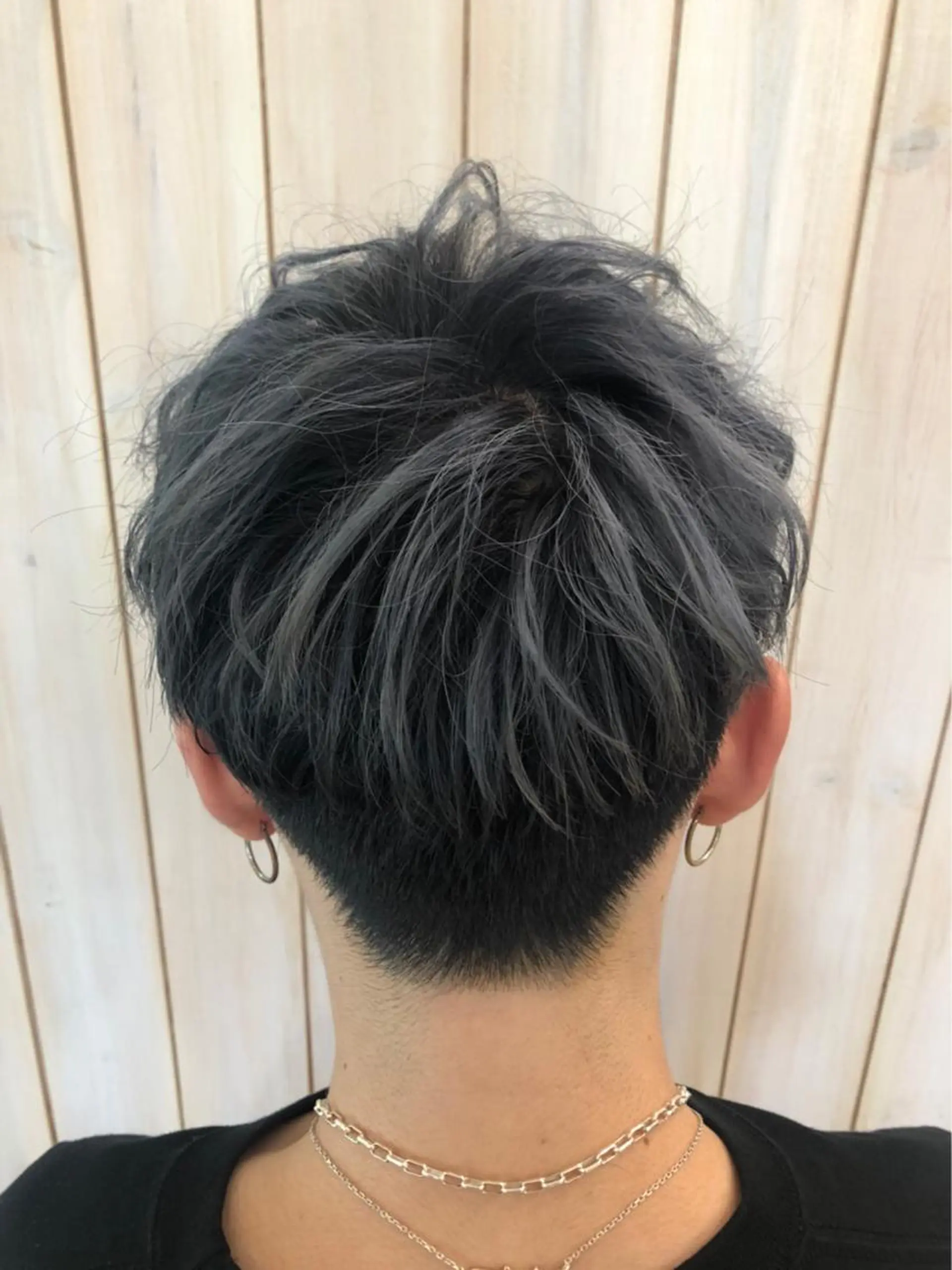 ショート カラー 増渕 駿介のヘアスタイル