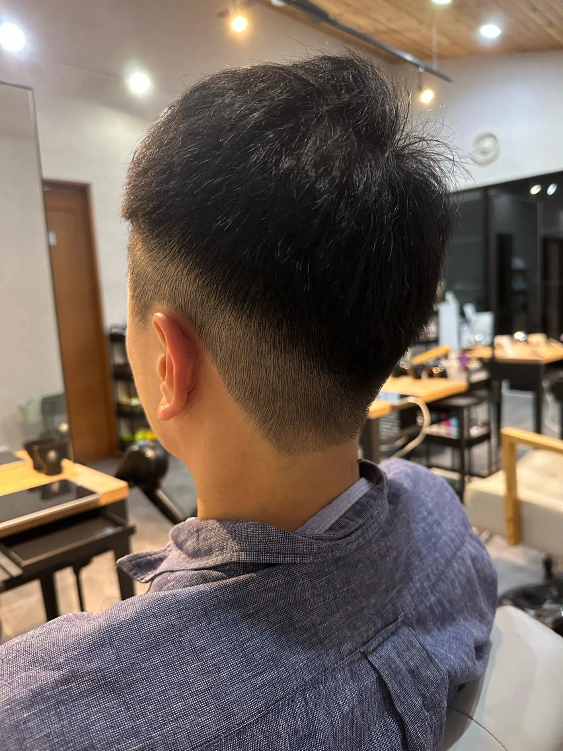 メンズ 𝑭𝒖𝒌𝒂🩶 モテ髪×透明感カラーのヘアスタイル