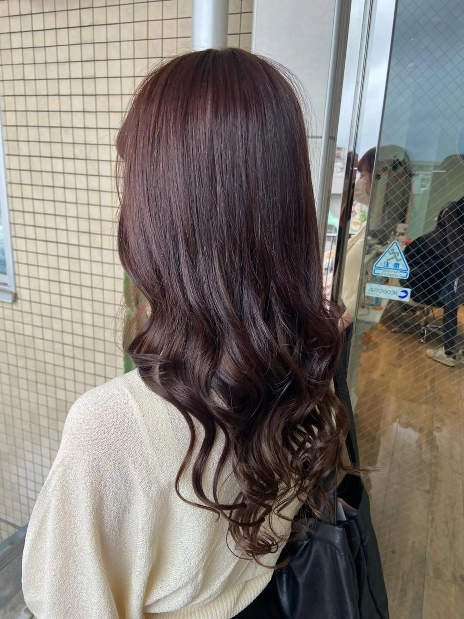 セミロング カラー ヘアカラー エクステ 🧸プルエクステ❤︎ ネイルKAO🧸のヘアスタイル