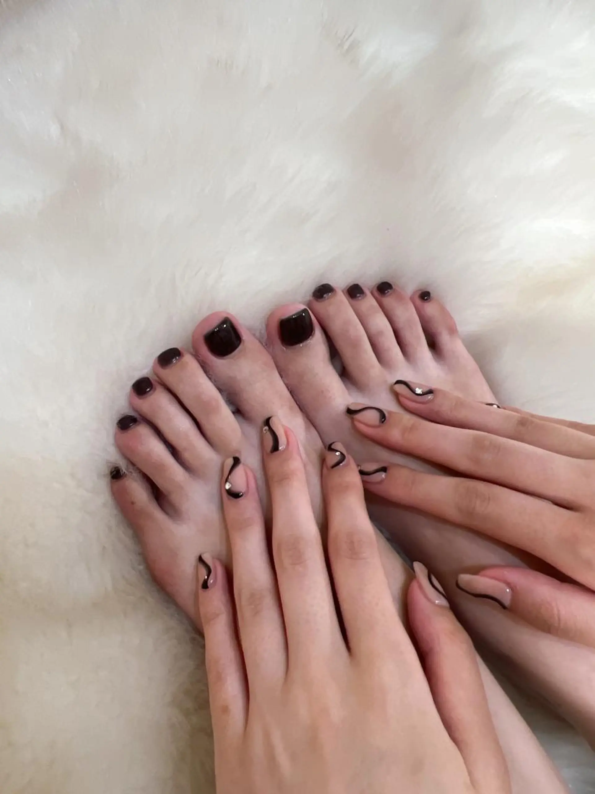 ネイル ハンドネイル フットネイル ハンドケア Nes.Nail所属・Miyagi Asamiのネイルデザイン