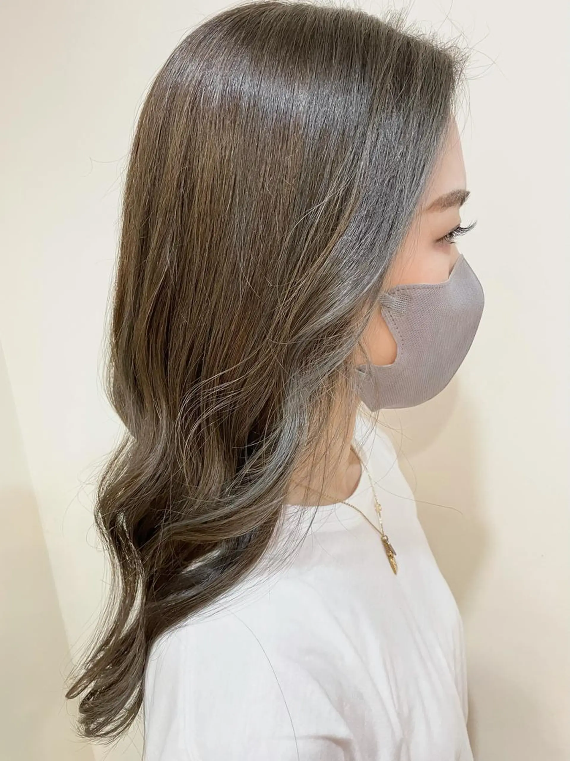 セミロング ヘアカラー ✨美髪サラ艶トレンド 橋柿 実紀✨のヘアスタイル