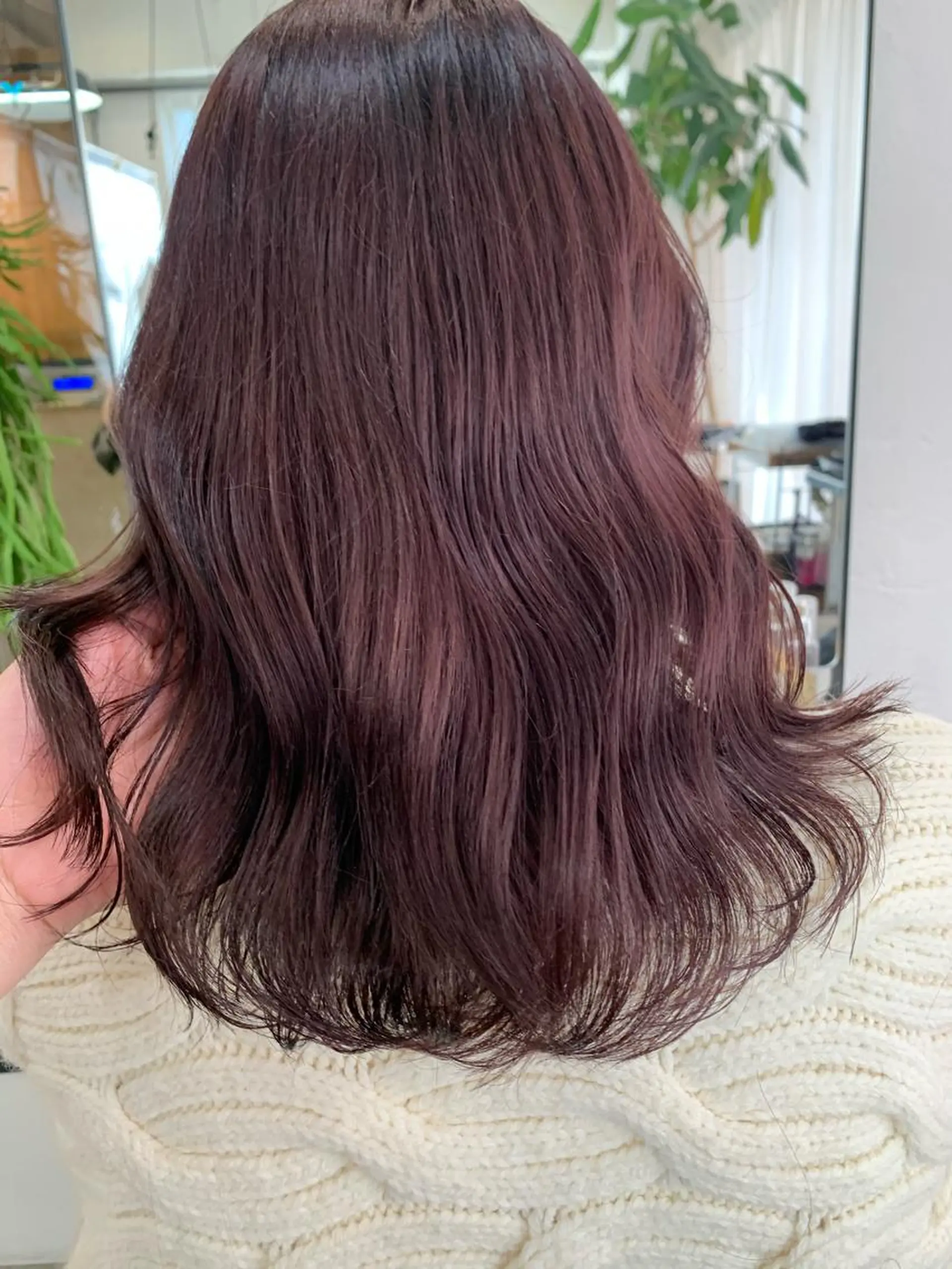 ミディアム カラー ネイル ヘアカラー トリートメント ハイトーン&暗髪🔥 表参道二刀流マエダのヘアスタイル