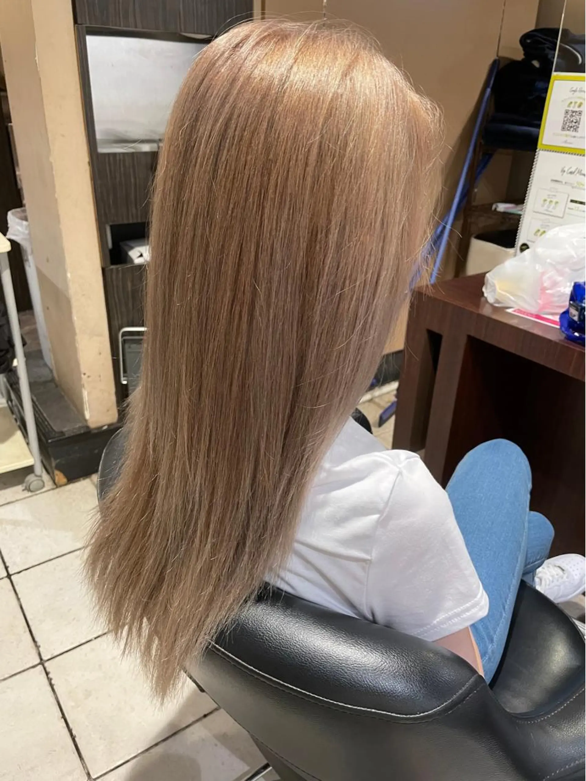 ロング カラー _White広島所属・バレイヤージュ 隅中秀弥のヘアスタイル