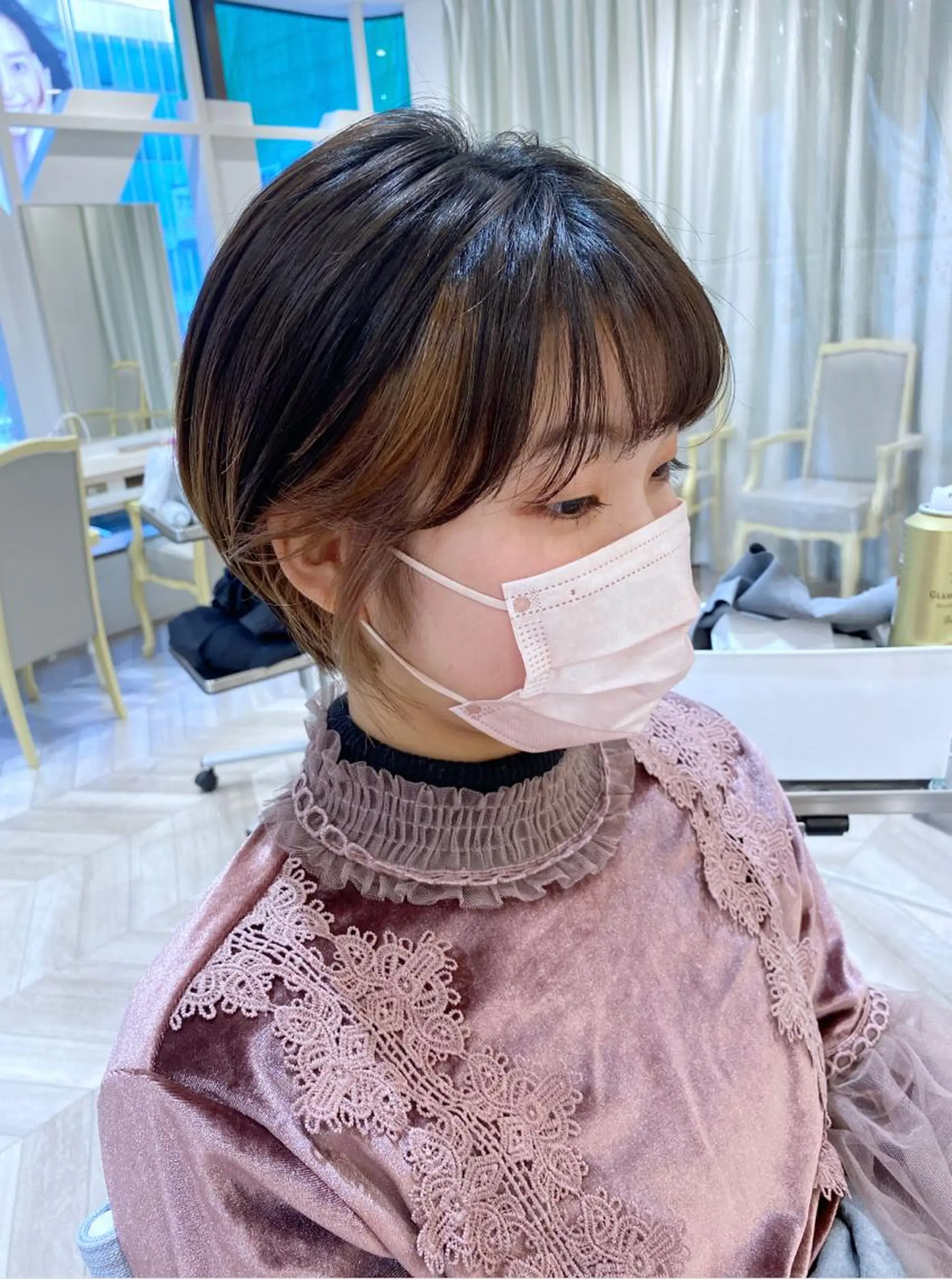 ショート カラー ベージュカラー ブリーチ インナーカラー カット ヘアカラー ベージュ/インナー カラー🤍Rieのヘアスタイル