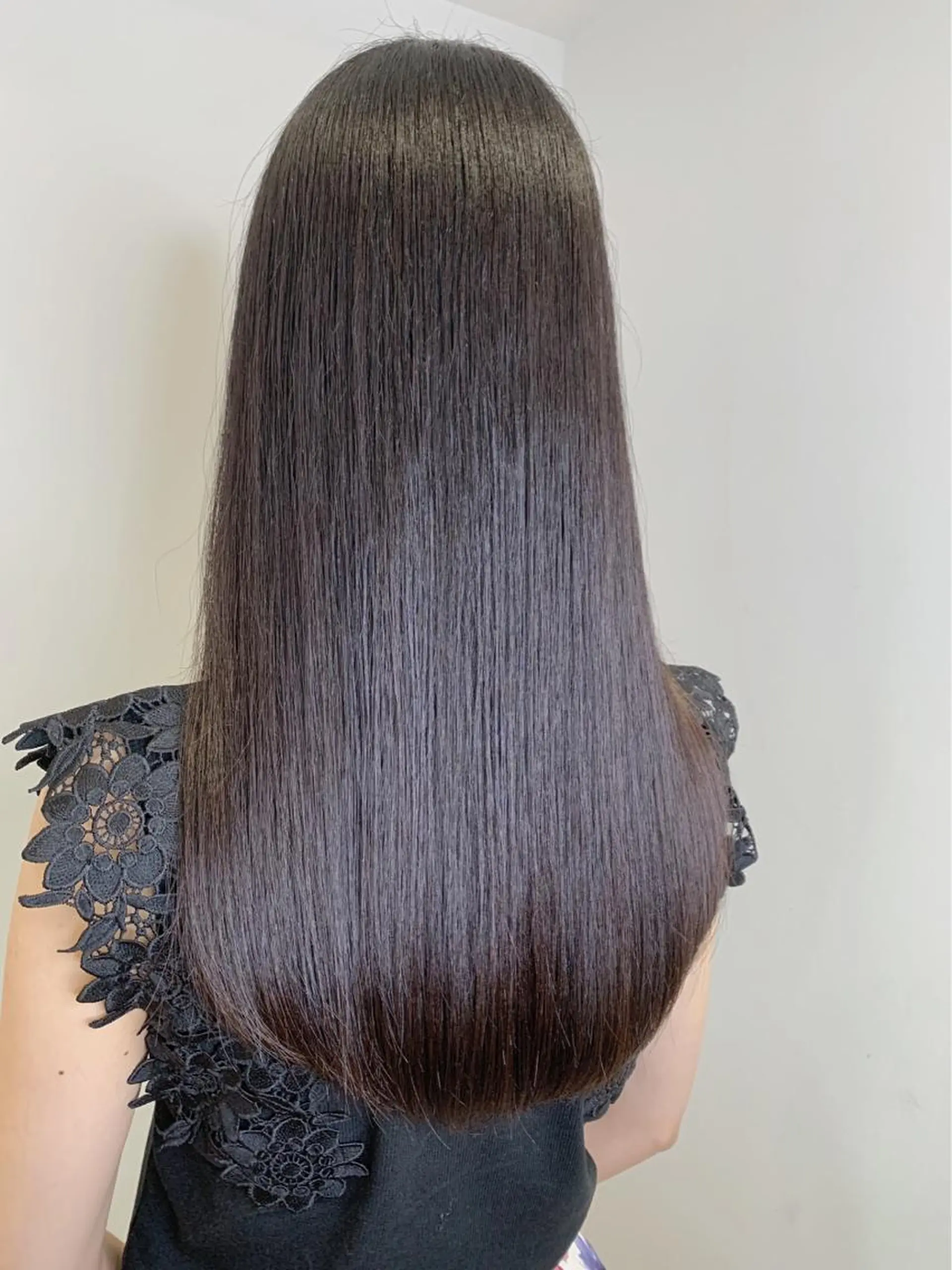 ロング トリートメント 酸熱トリートメント カット 縮毛矯正 エクステ KAZUMAのヘアスタイル