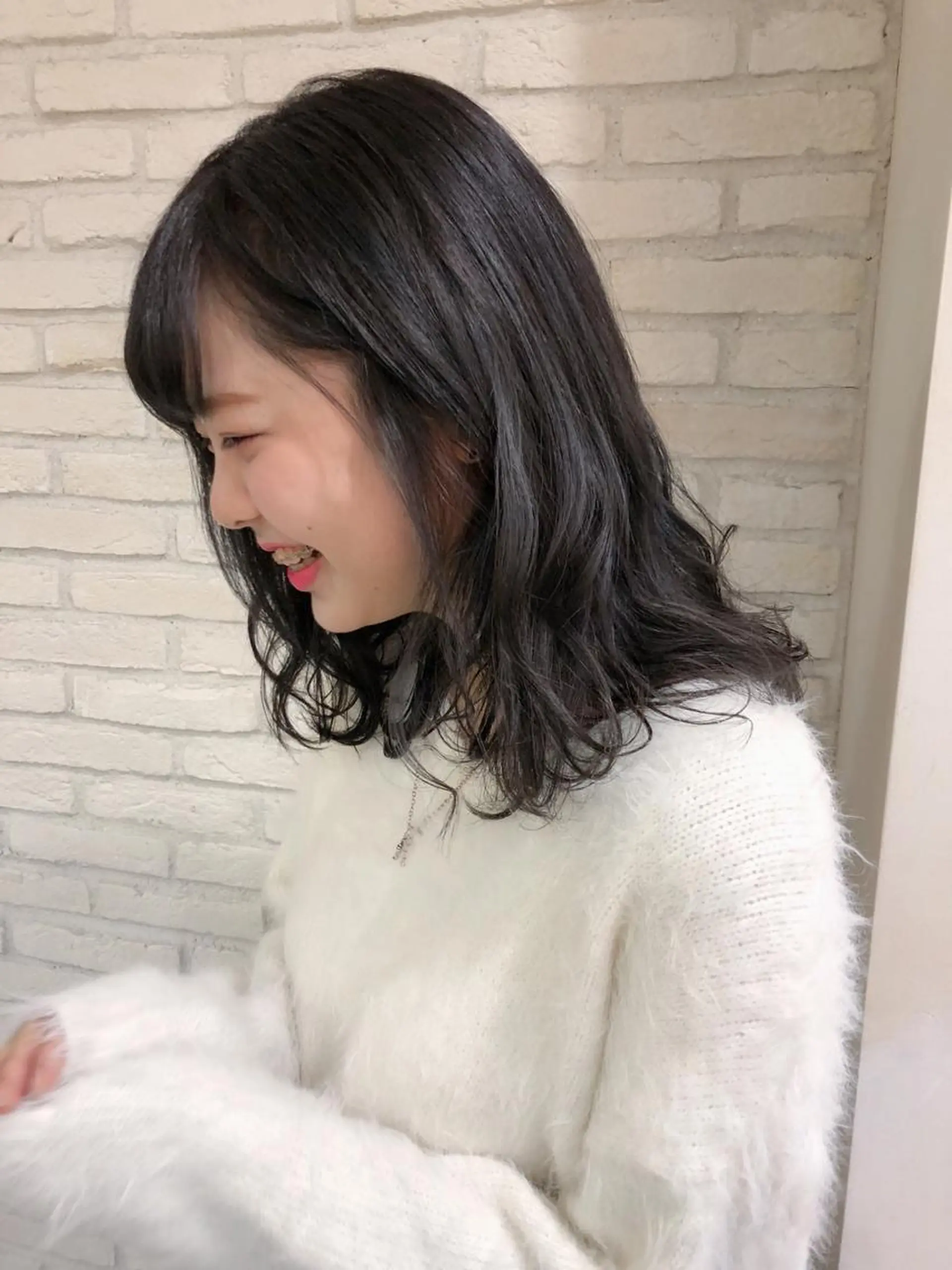 ミディアム カラー ブリーチ 透明感カラー ダークグレー ダークグレージュ グレージュ HAUS 片山みほのヘアスタイル