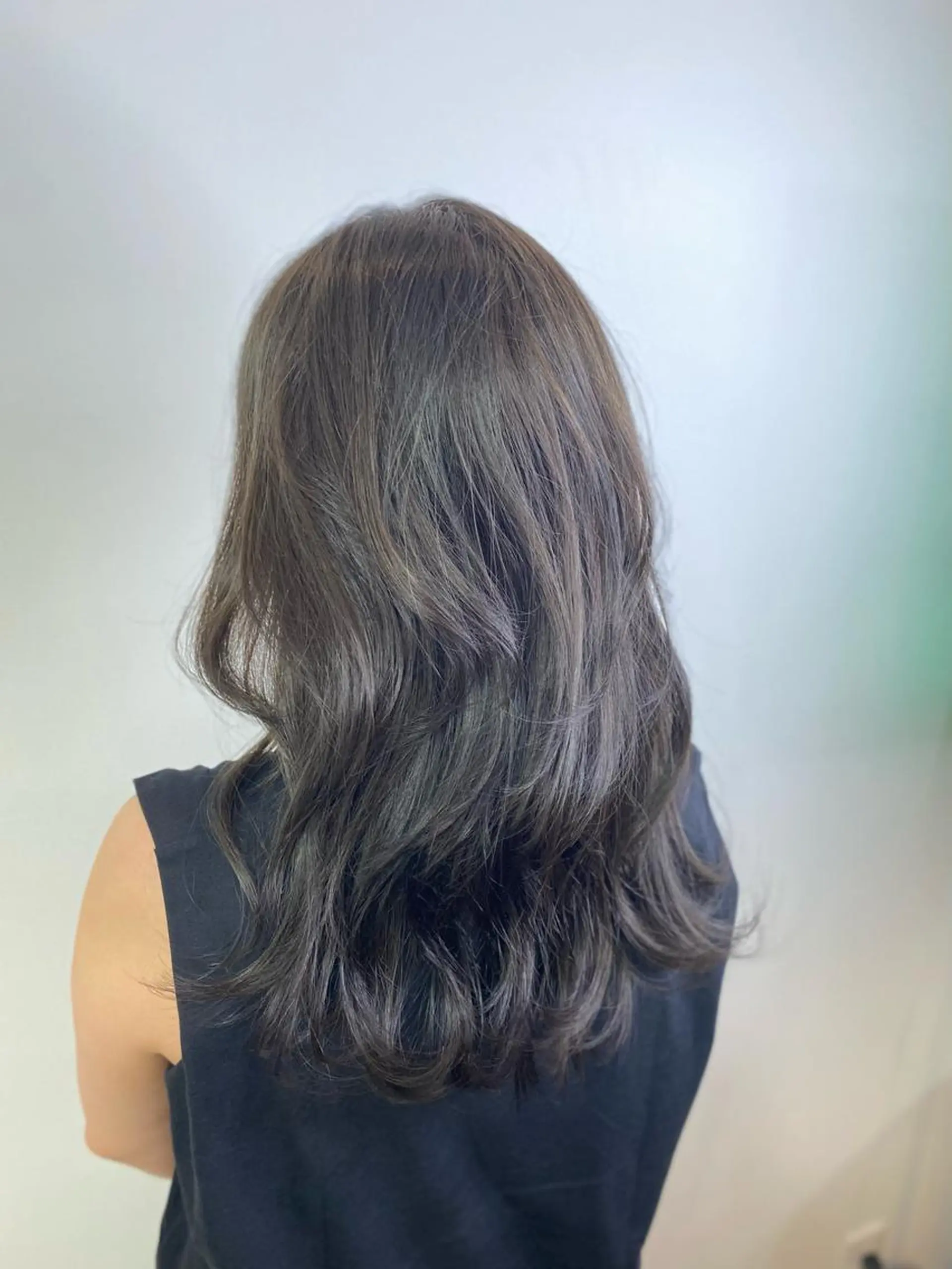 セミロング カラー アッシュ レイヤーカット Lizir ルズィール所属・Luzir⭐︎ GEN⭐︎のヘアスタイル