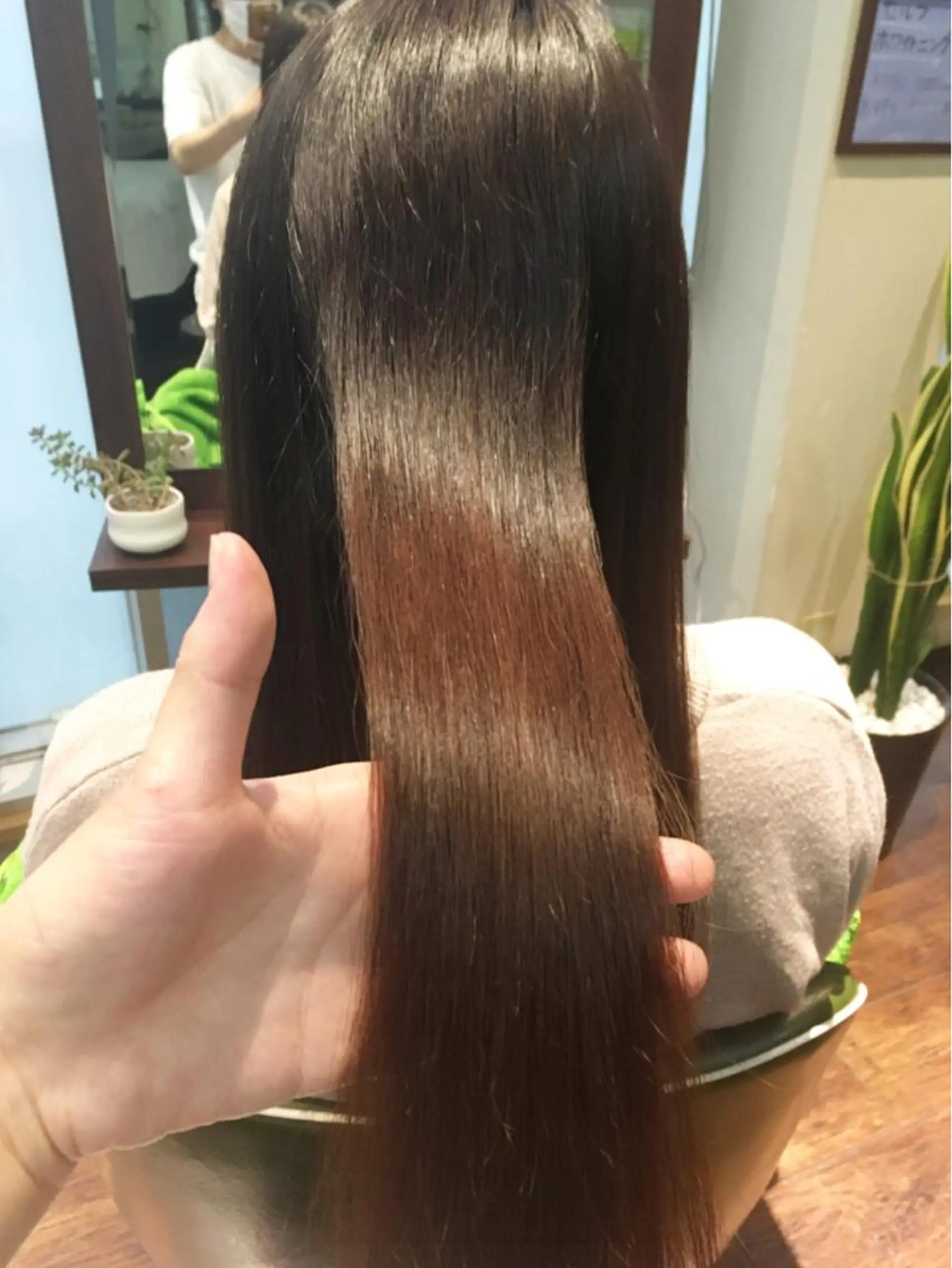 ロング Largo所属・広中 裕一のマツエク・マツパデザイン