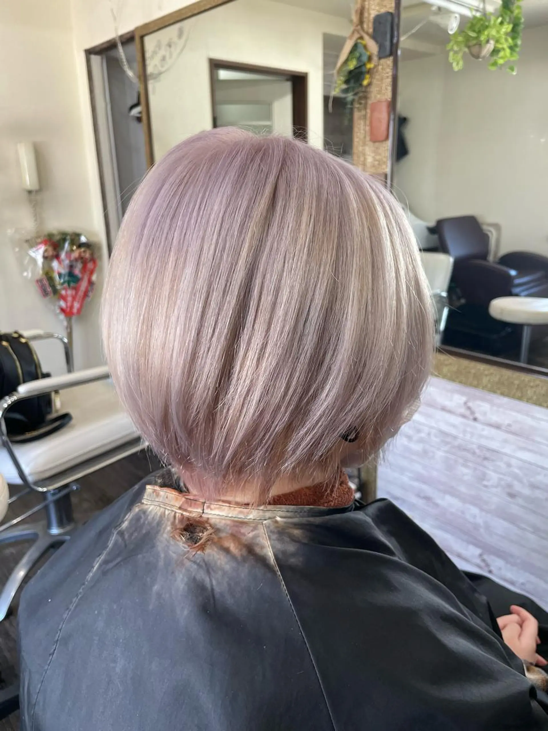 ショート カラー ヘアカラー 渡辺 健太のヘアスタイル