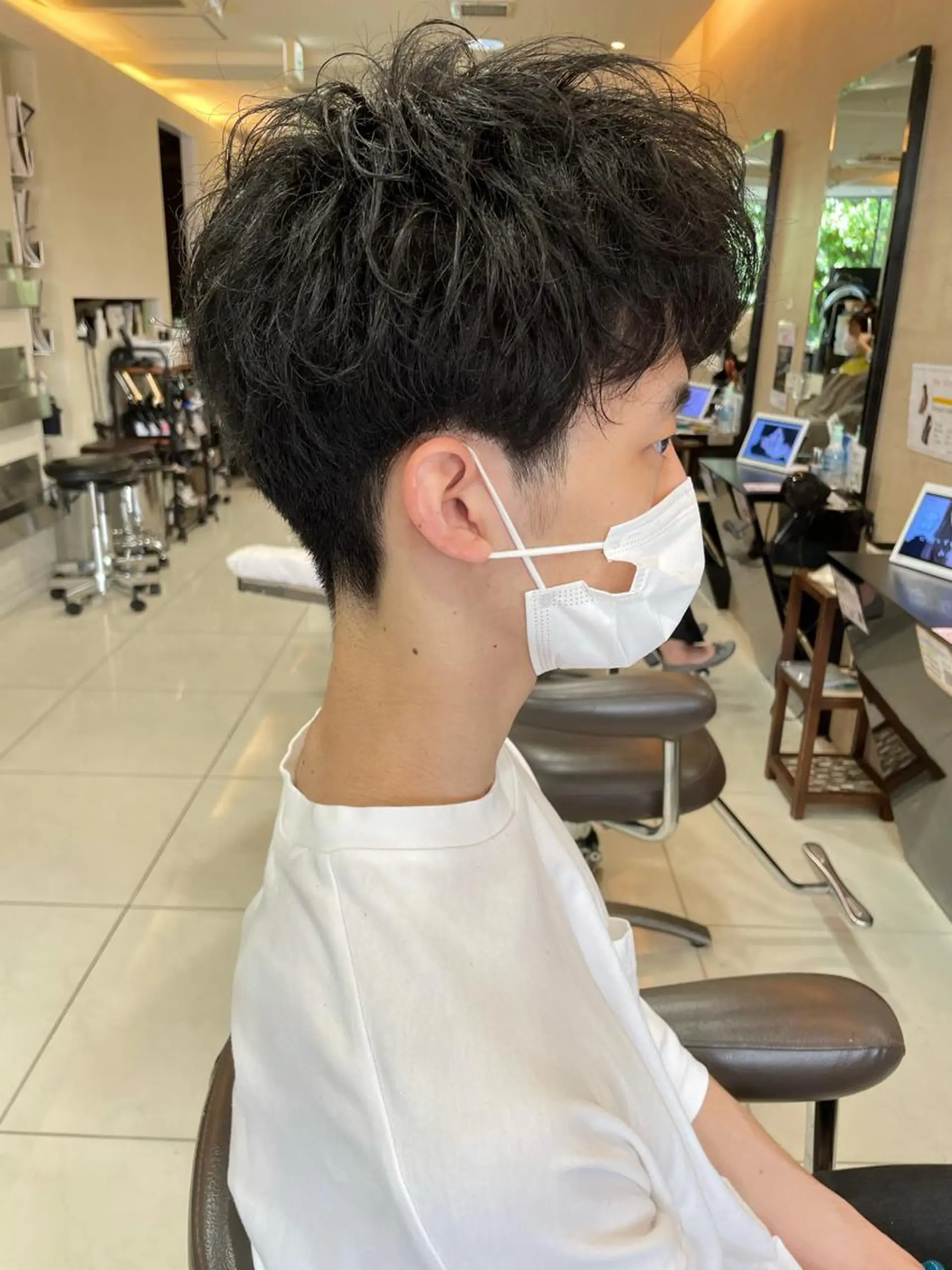 ショート メンズ マッシュ 刈り上げ ブリーチ特化 ハイトーンRYOYAのヘアスタイル