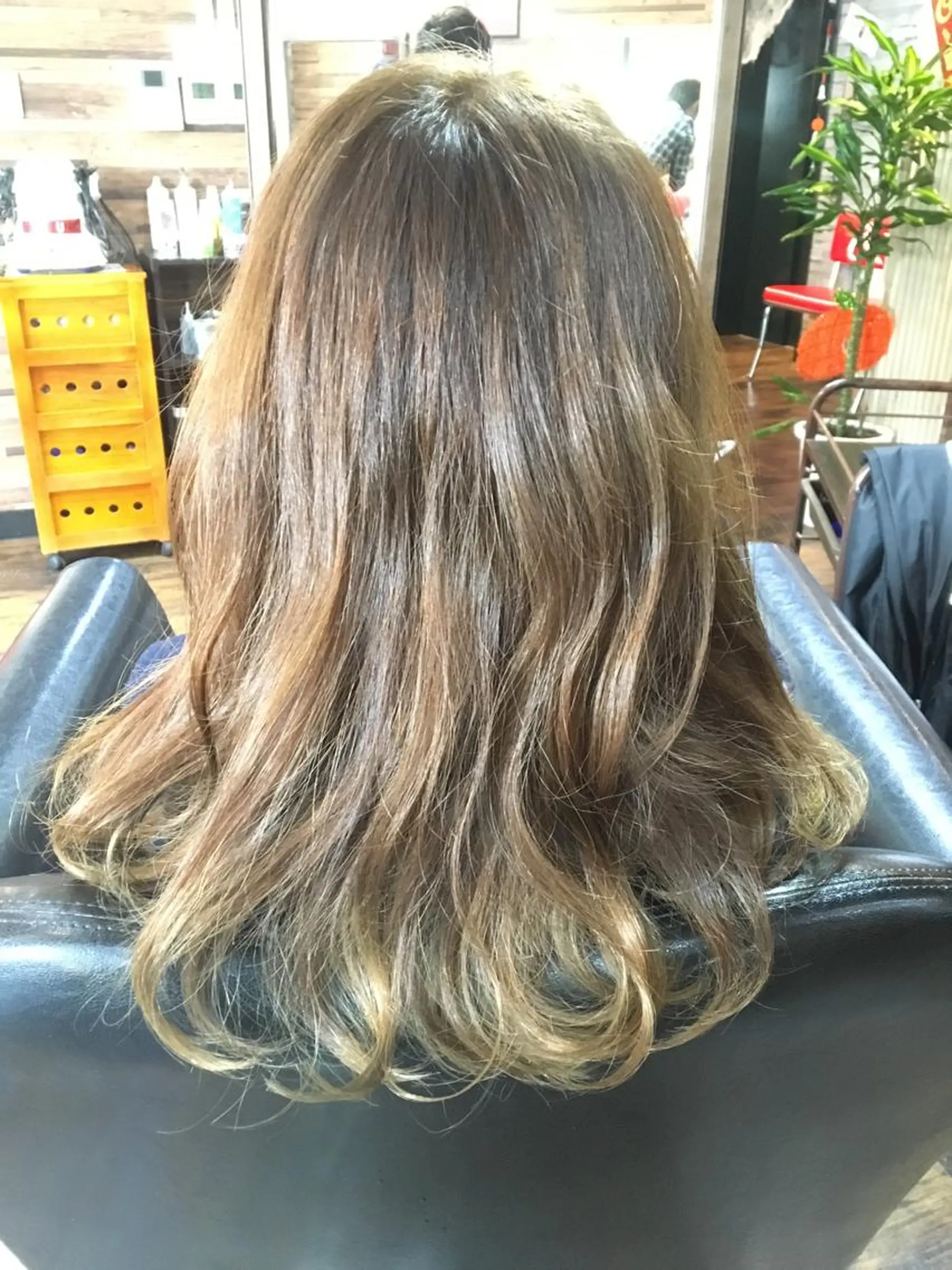 セミロング カラー ベージュカラー MITSU ✂️のヘアスタイル