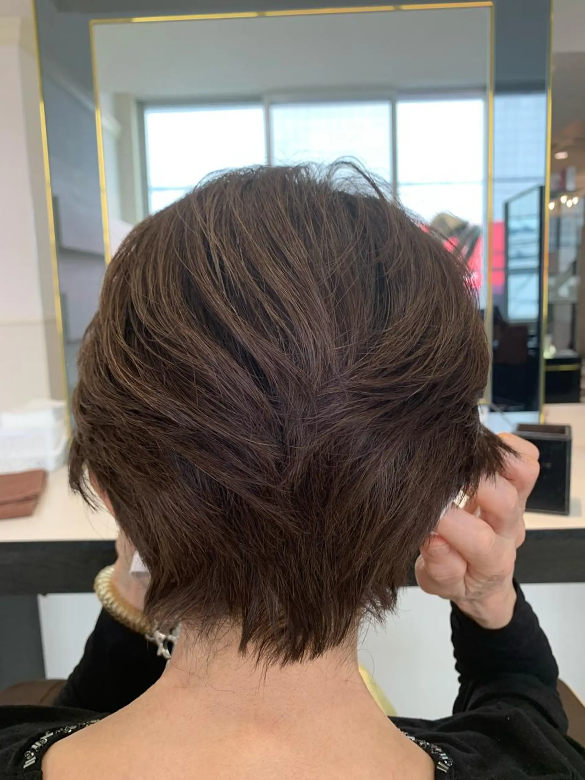 ショート カラー 小田切 栄司のヘアスタイル