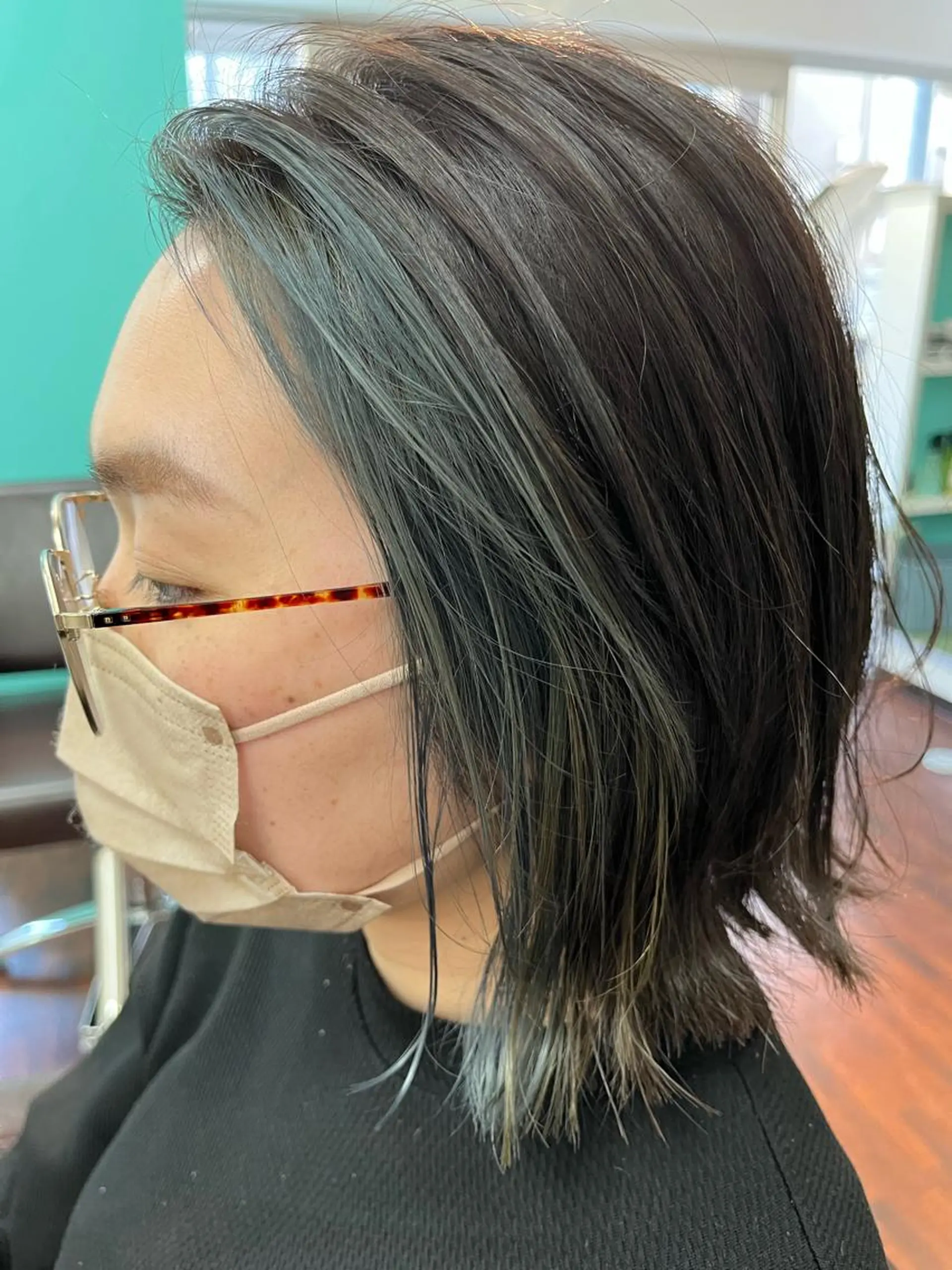 カット 南里  梨奈のヘアスタイル