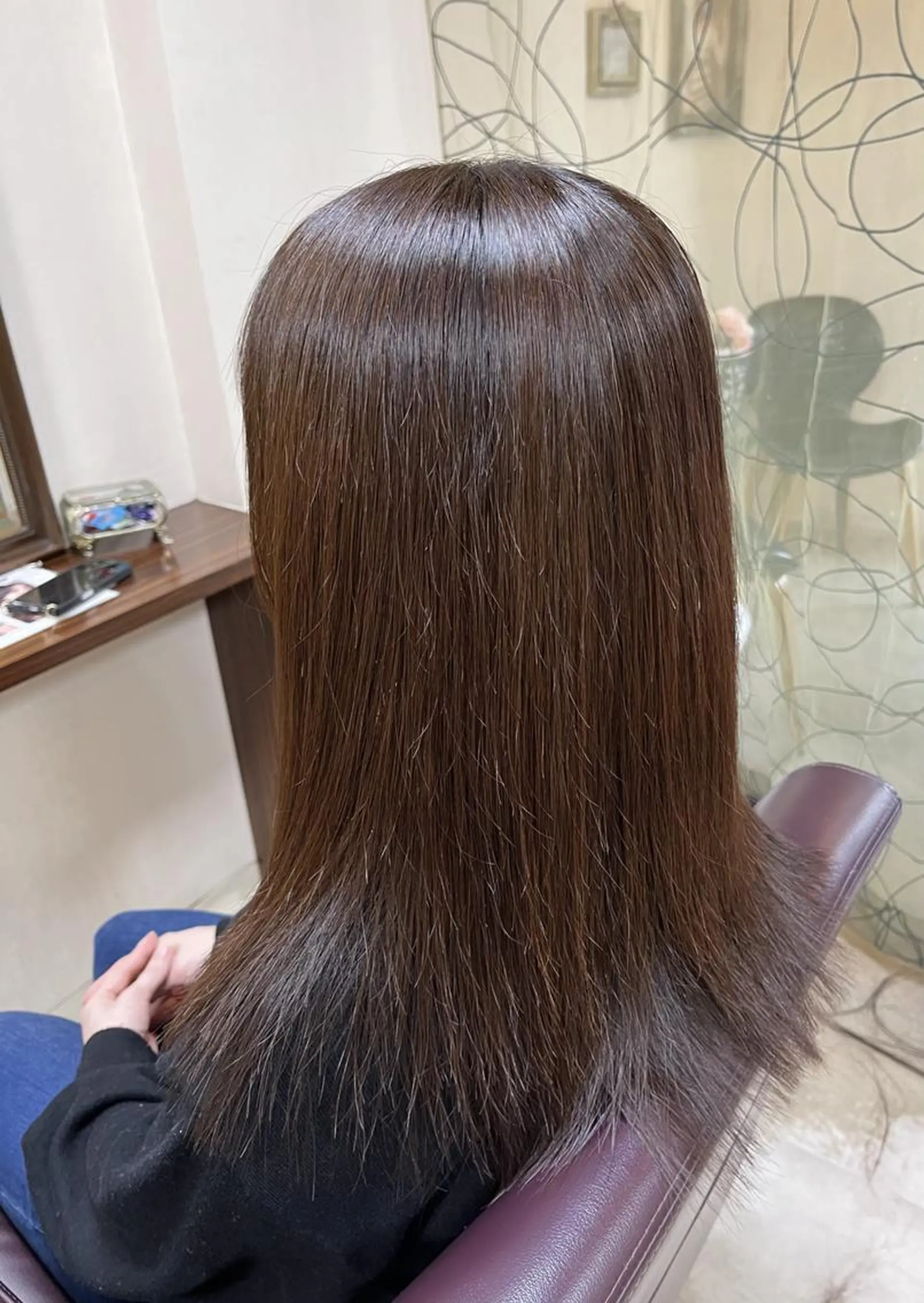 ロング レイヤーカット ローレイヤー トリートメント カット 縮毛矯正 トリートメント 澤崎 希望のヘアスタイル