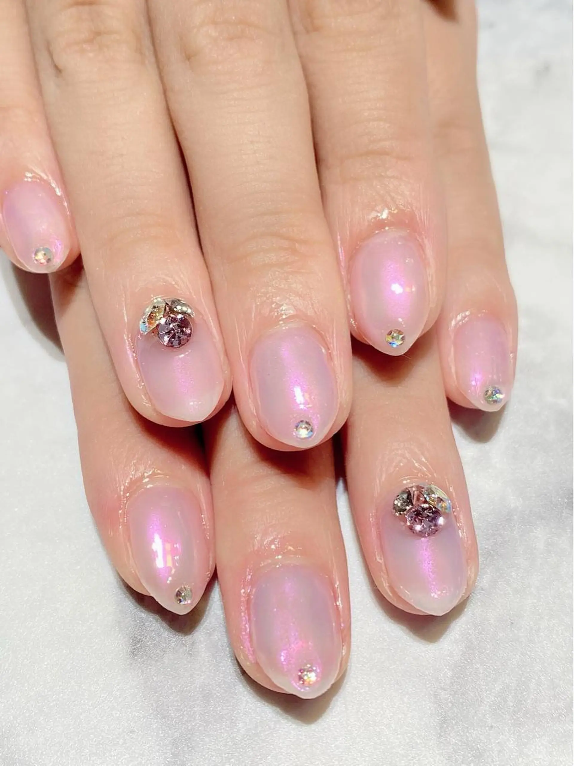 ネイル ジェルネイル シンプルネイル ストーンネイル YUN 💅のネイルデザイン