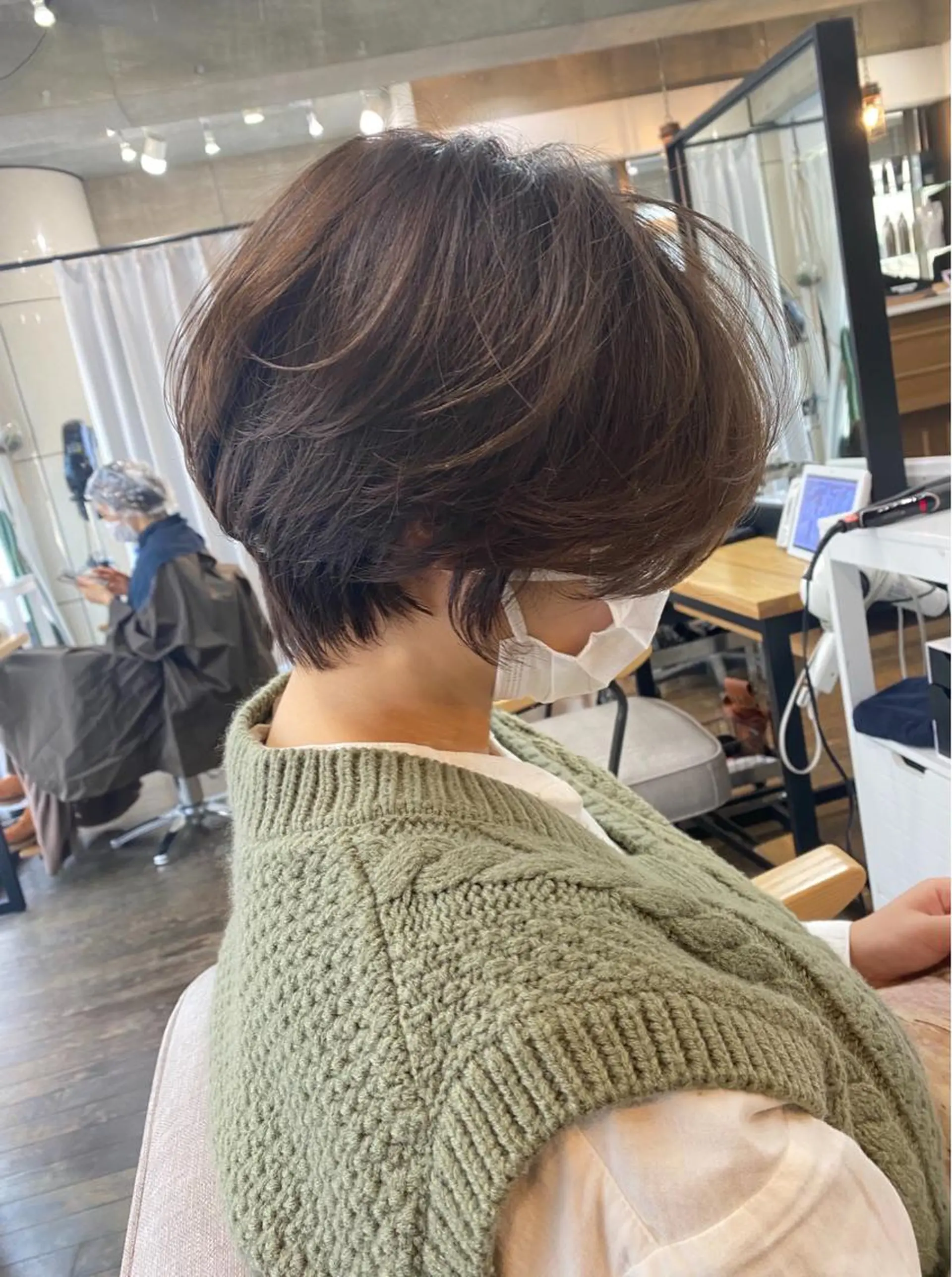 ショート カット ヘアカラー トリートメント 杉山 タダスケのヘアスタイル