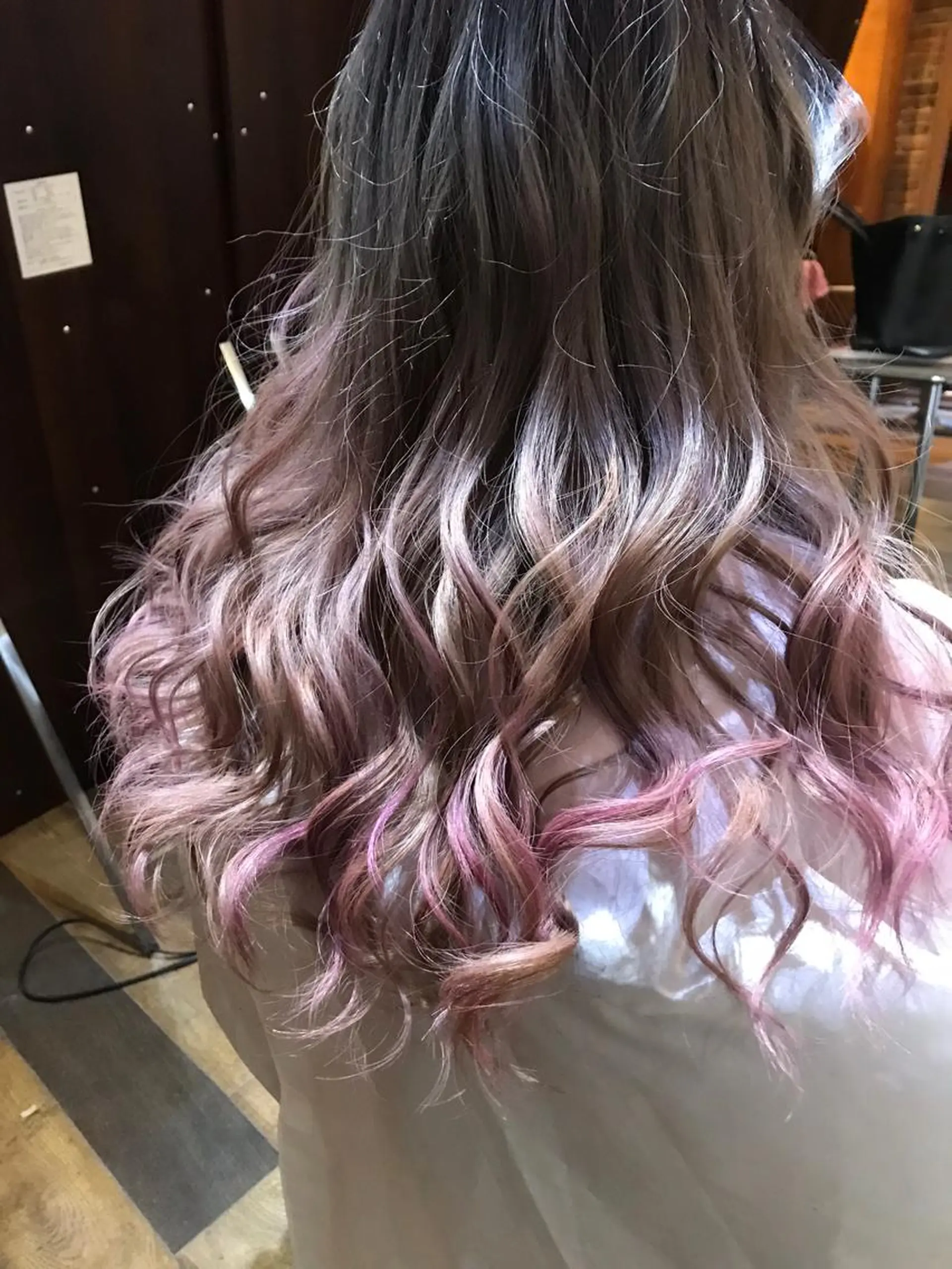 ミディアム カラー バレイヤージュ ピンクカラー レイヤーカット Fave【フェイブ】 /🌈推し活のその他イメージ