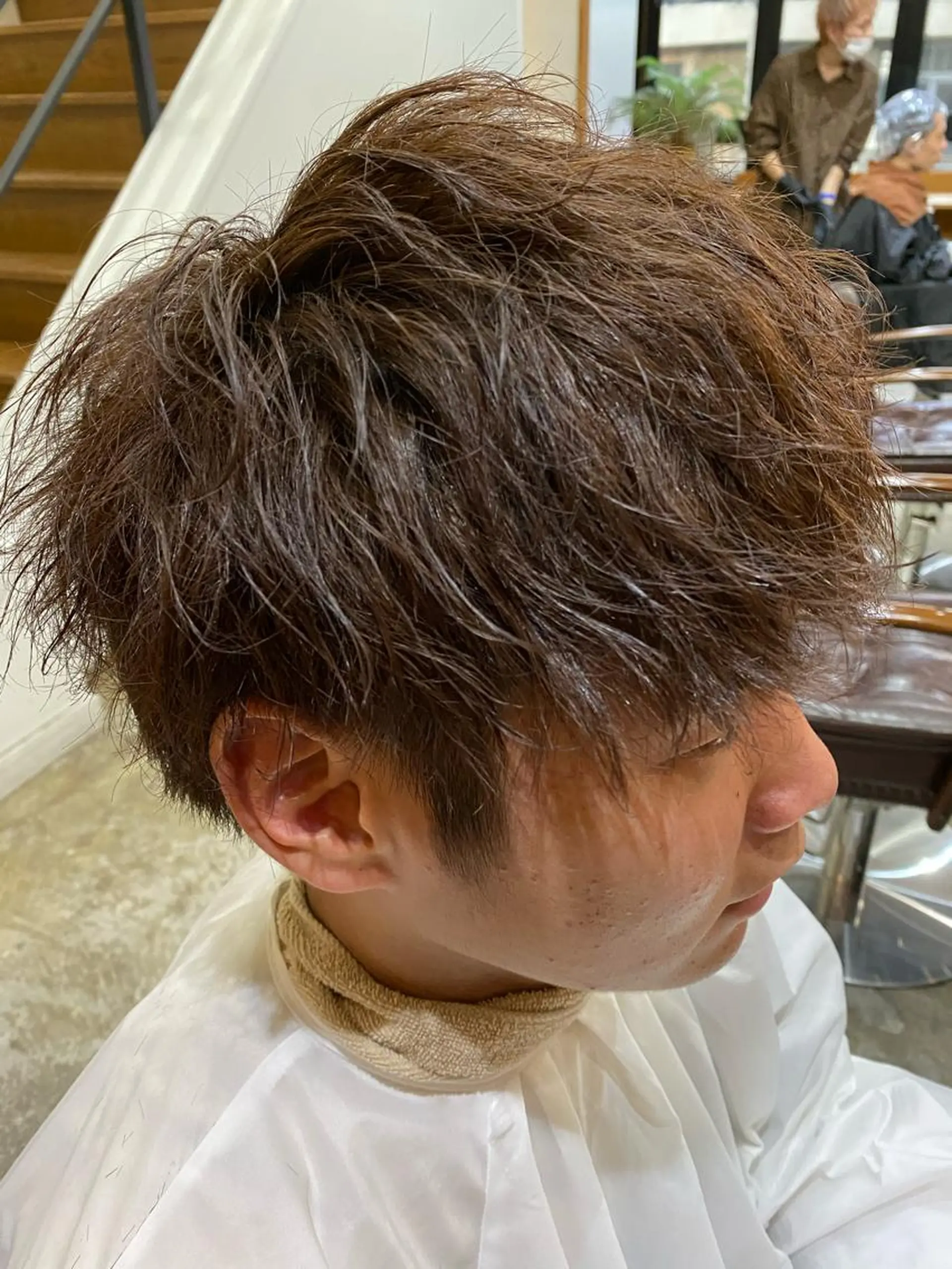 パーマ メンズ メンズパーマ ツイストスパイラルパーマ スパイラルパーマ esu心斎橋所属・esu☀️勇美☀️ 髪質改善ストレートのヘアスタイル