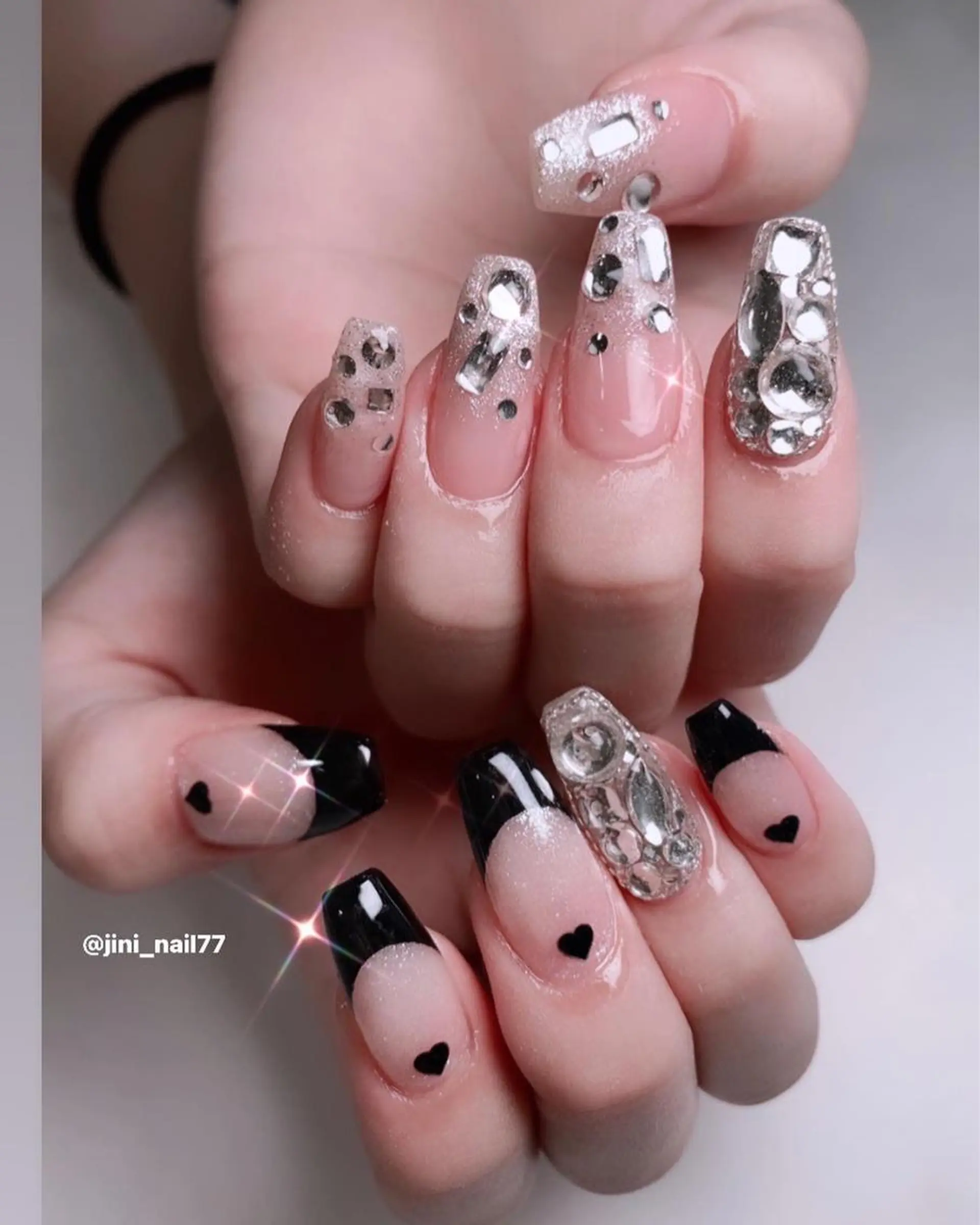 ネイル JINI NAIL所属・ジニ ネイルのネイルデザイン