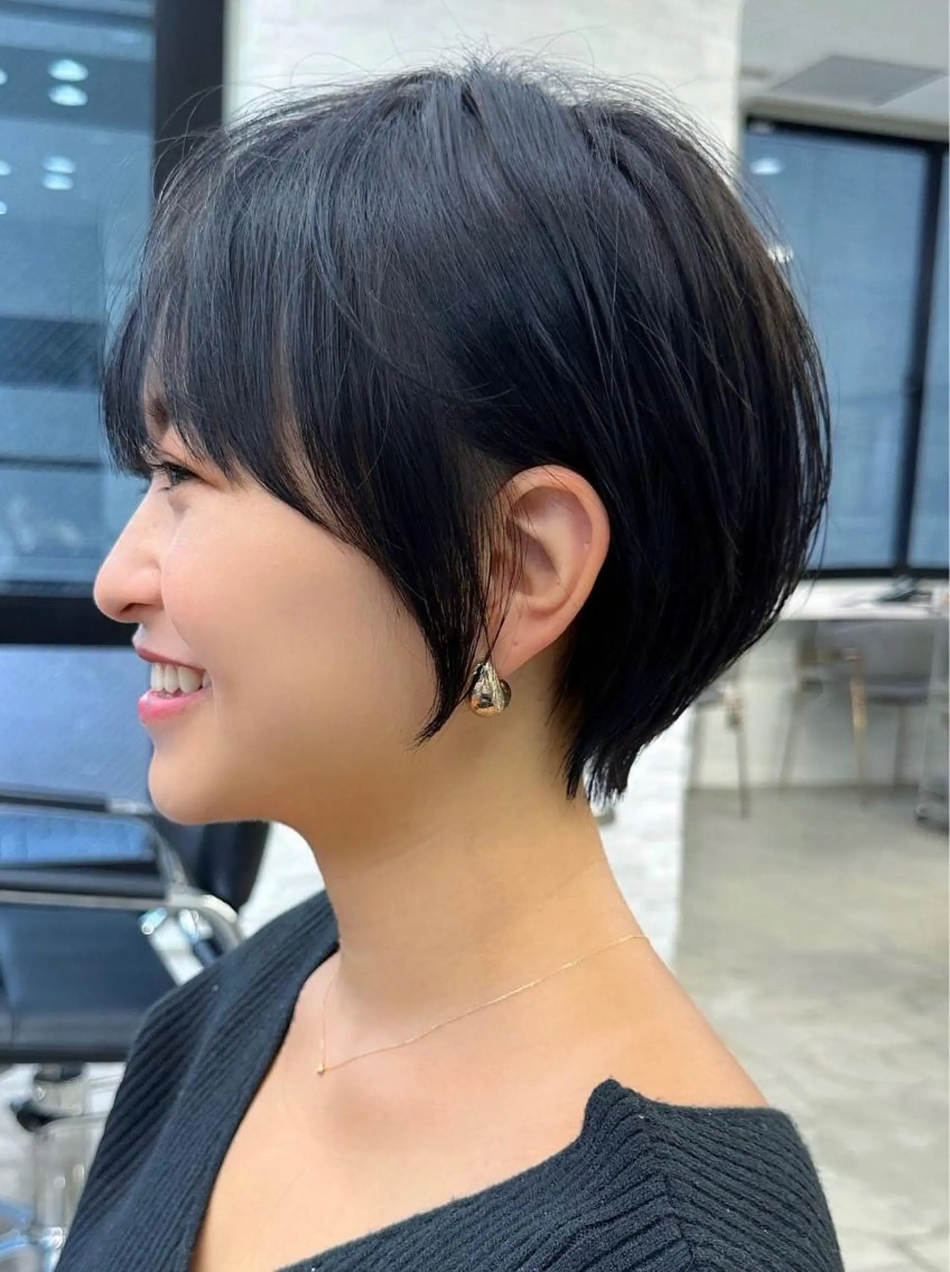 ショート ショートヘア くすみカラー、大場猛のヘアスタイル