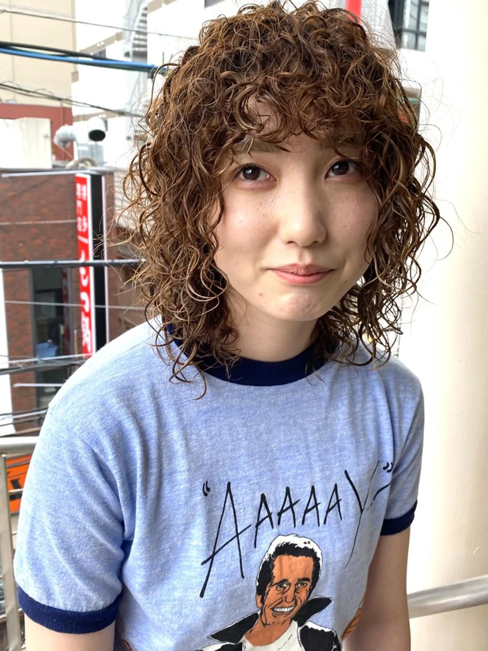 ミディアム パーマ ヘアカラー トリートメント qiieダブルカラー イルミナカラーのヘアスタイル