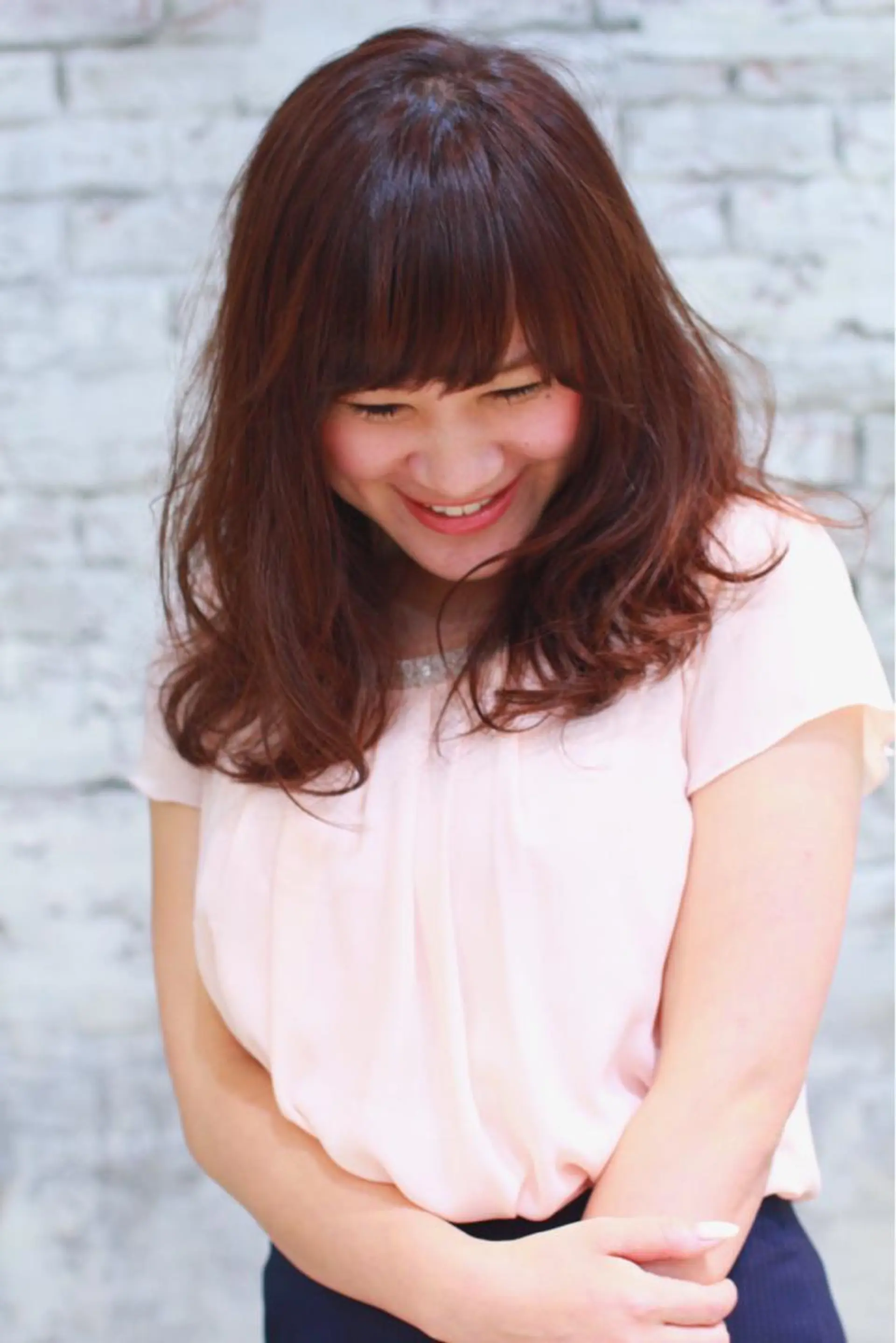 セミロング カラー 品田 真里のヘアスタイル