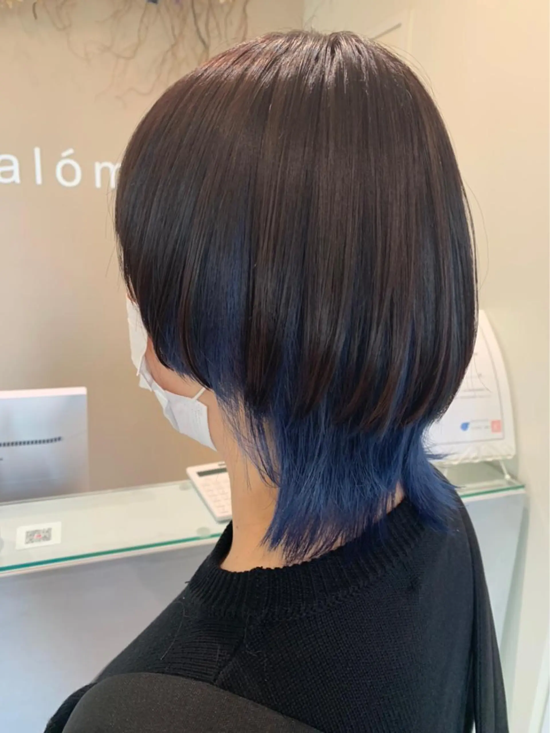 ミディアム カラー ブリーチ ブルーカラー ウルフカット ボブ/インナーカラー /眉毛/Miyuのヘアスタイル