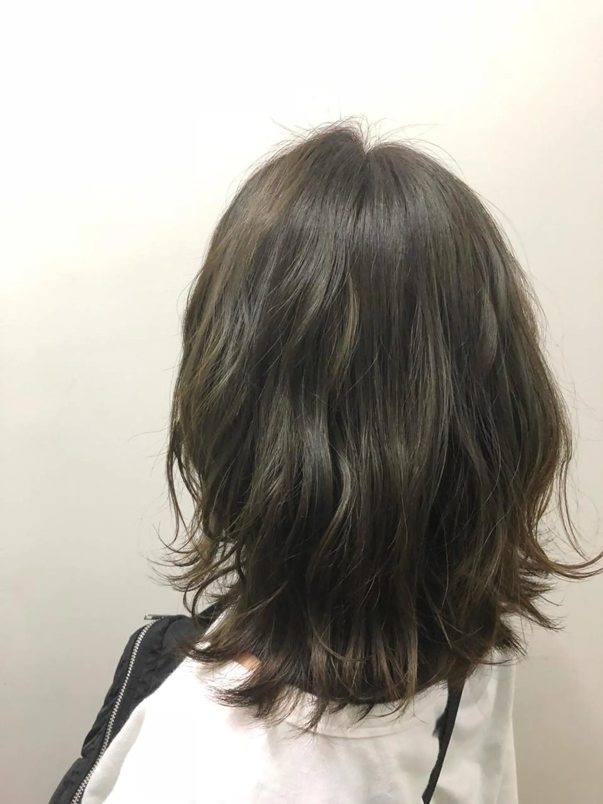 ミディアム カラー Colette HAIR所属・コレットヘアー 田中アヤノのヘアスタイル