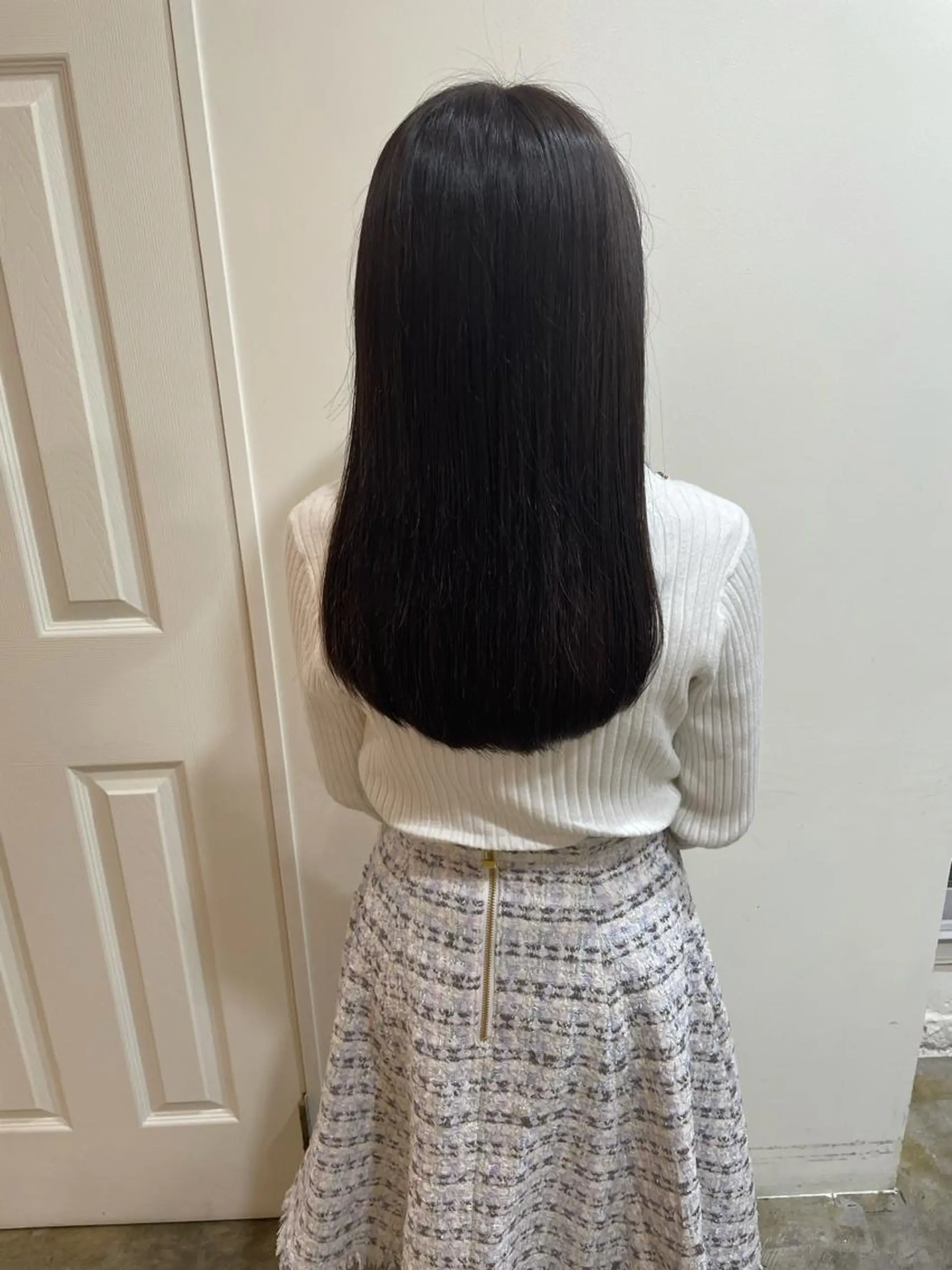 ロング カラー カット ヘアカラー トリートメント MIOベージュカラー 柔らかいカラーのヘアスタイル