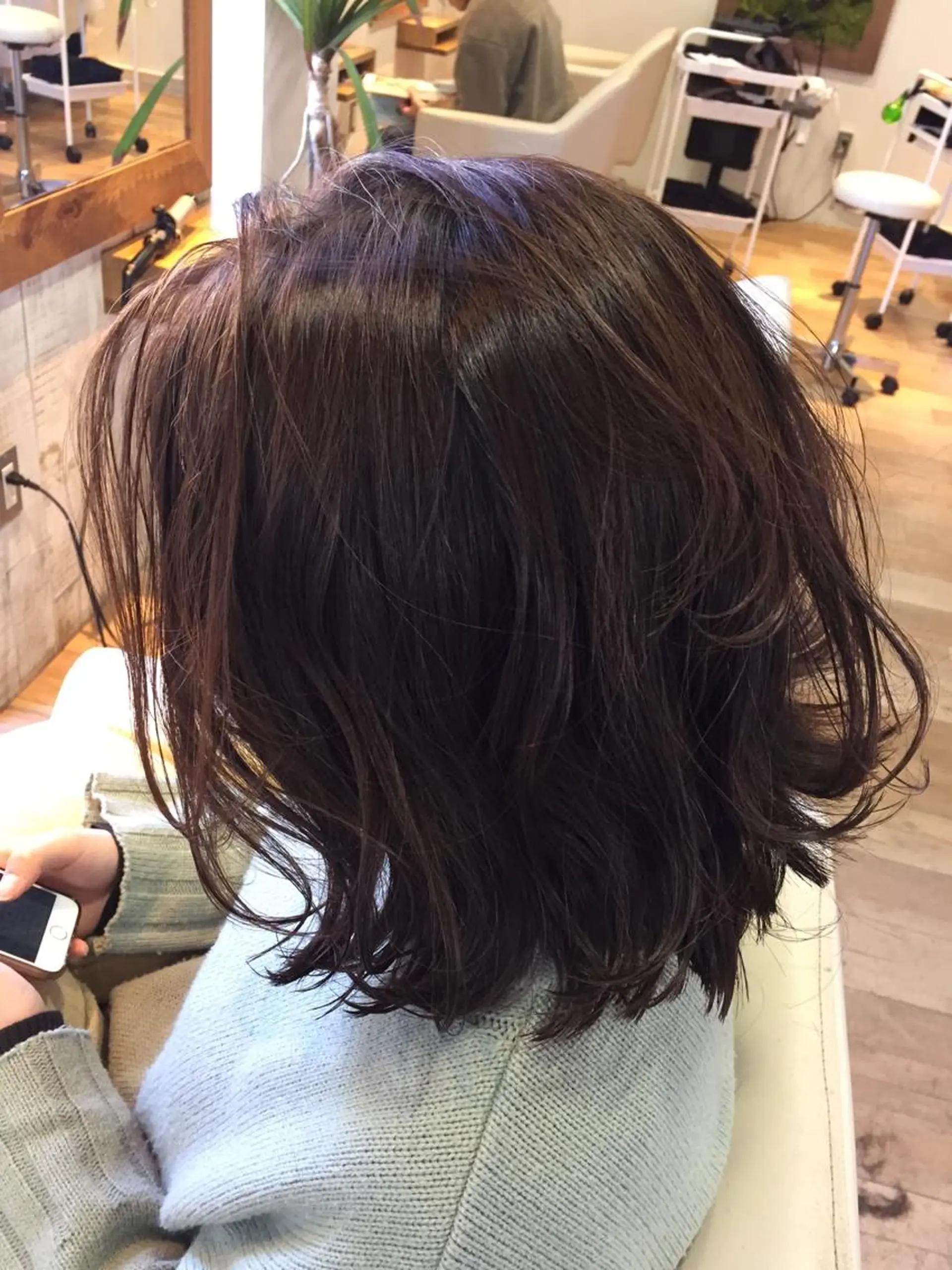 ミディアム カラー ボブ 外ハネヘア apsee所属・杉本 らなのヘアスタイル