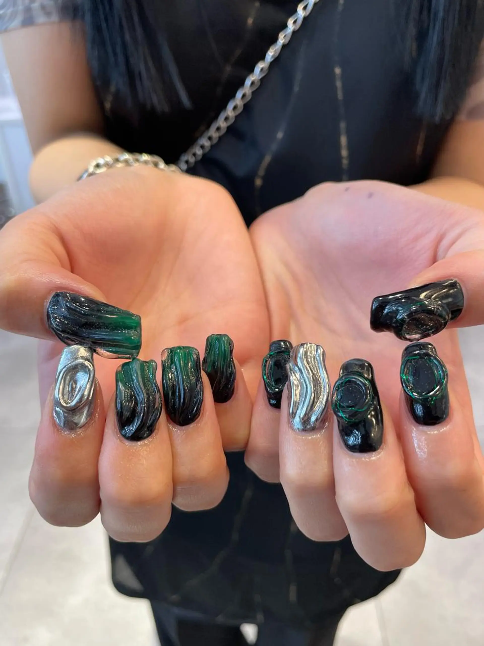 ネイル ぷっくりネイル ハンドネイル hair&nail ☯️アイリ☯️のネイルデザイン