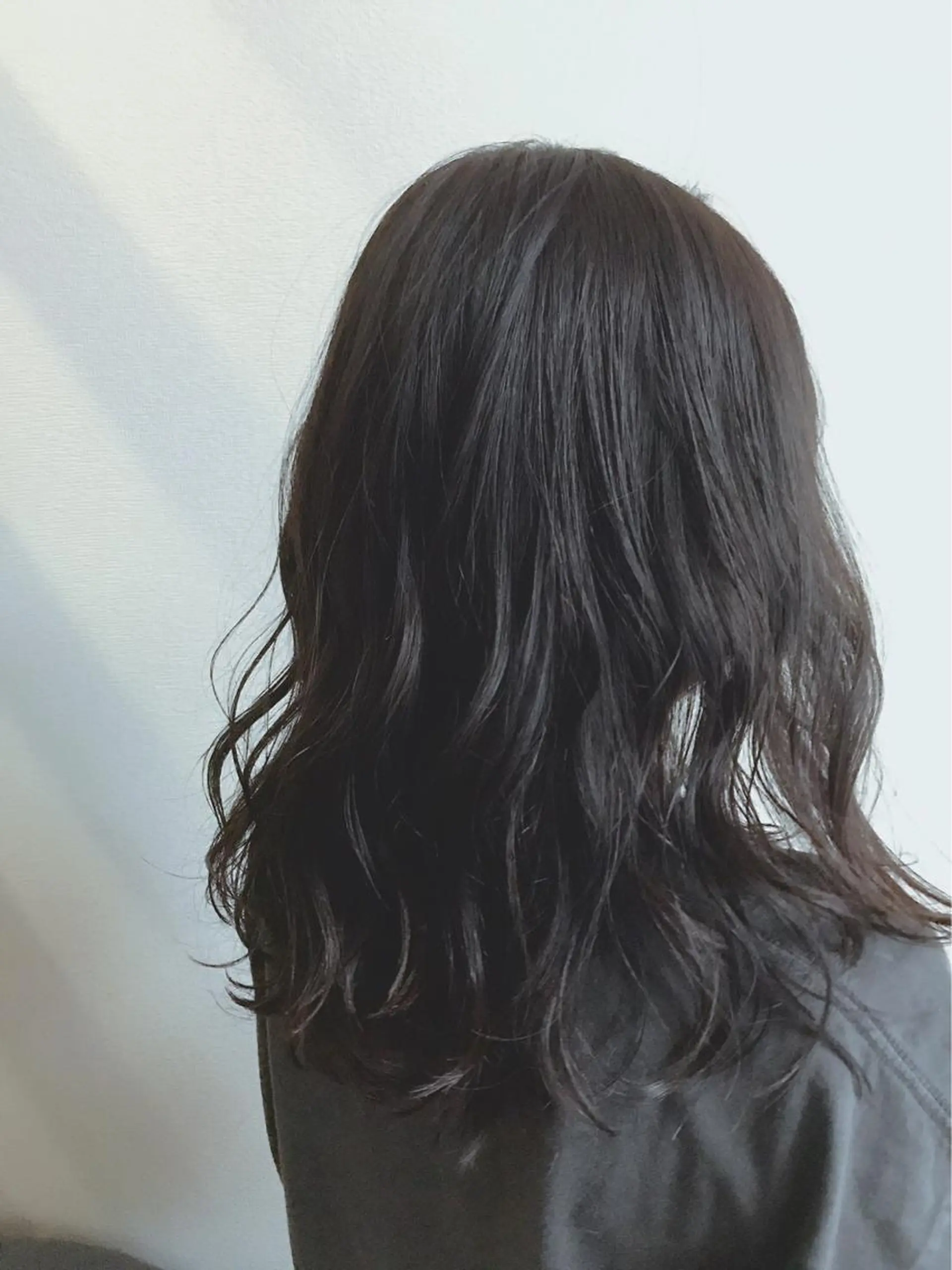 ミディアム 赤み消し韓国ヘア レイヤー縮毛🤍渡邉のヘアスタイル