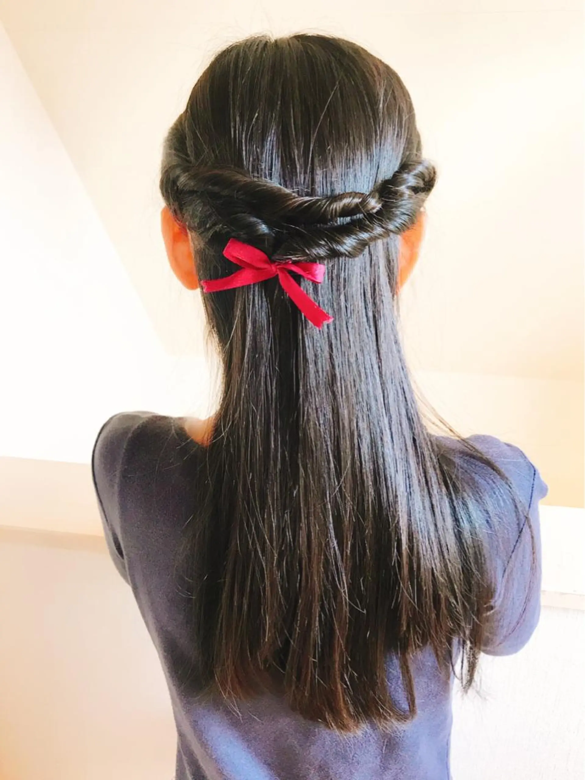 ロング ヘアアレンジ 🌈elua yukaのヘアスタイル