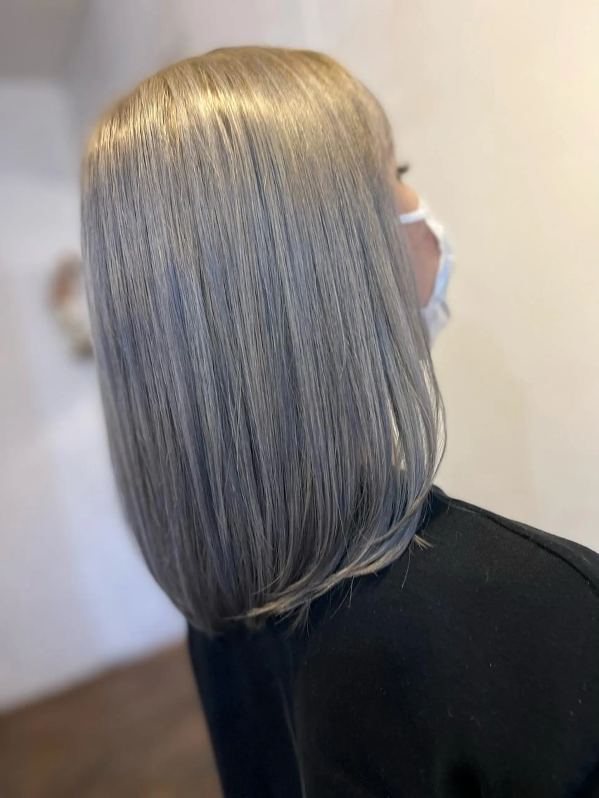 ミディアム カラー グレージュ シルバー シルバーグレージュ ヘアカラー Style Tのヘアスタイル