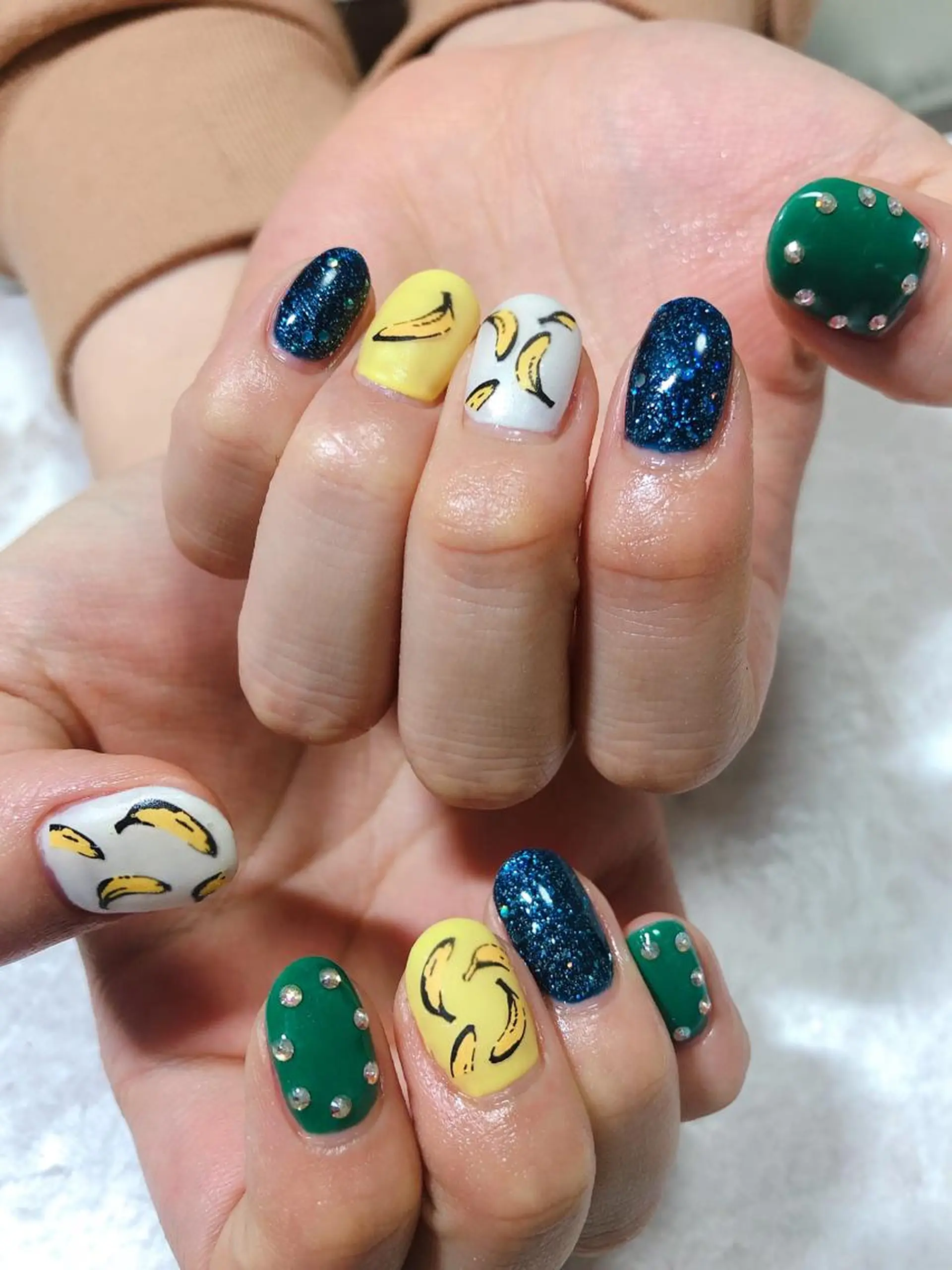 ネイル ハンドネイル フットネイル Lokahi NAILのネイルデザイン