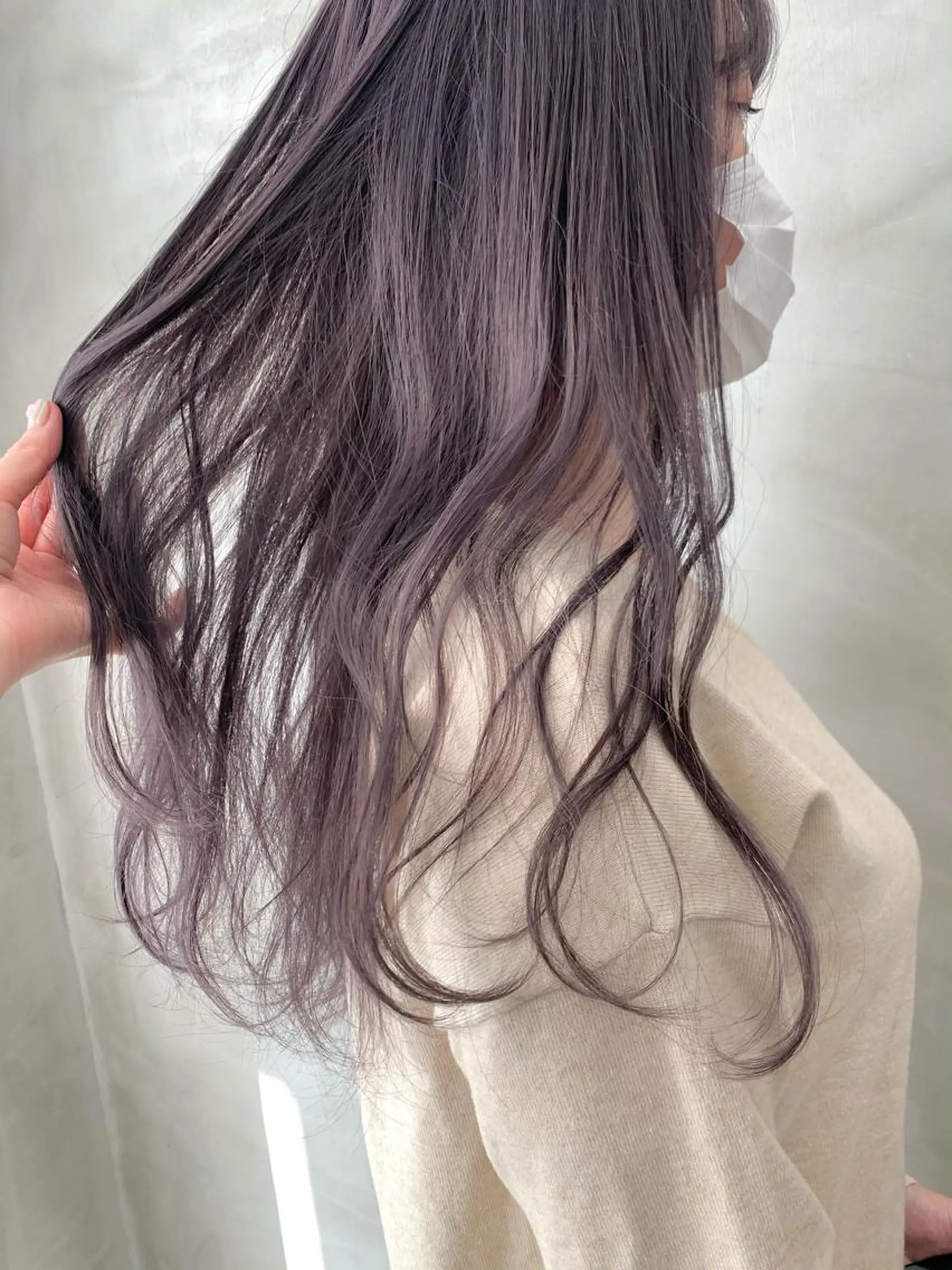 ロング カラー グレージュ ラベンダーカラー ラベンダーグレージュ ラベンダーグレー ブームボックス所属・🐝ハイトーンカラー hachi🐝のヘアスタイル