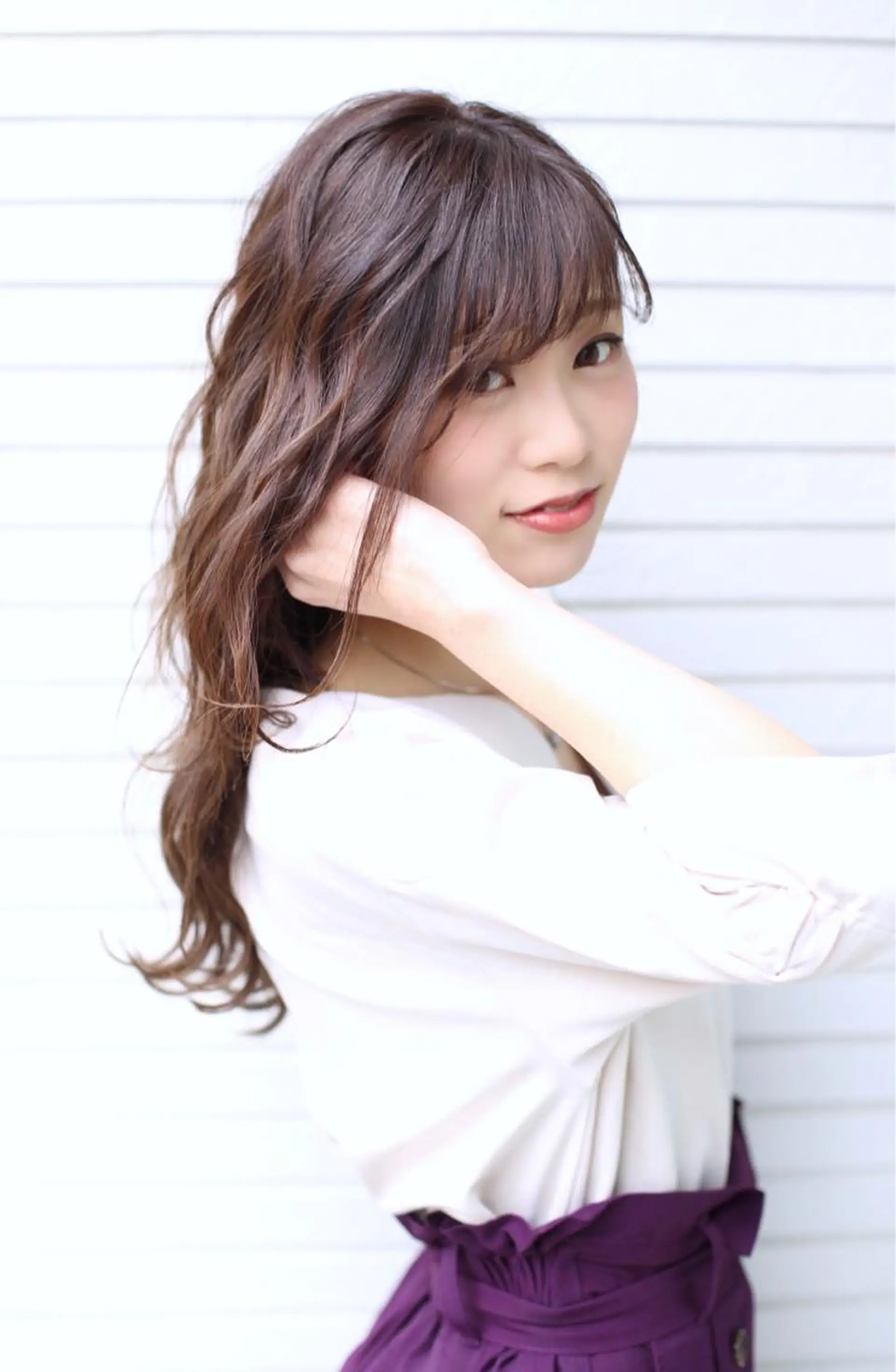 ロング アッシュ ﾊｲﾄｰﾝ/ｶﾗｰ/ 用賀/稲若健太郎のヘアスタイル